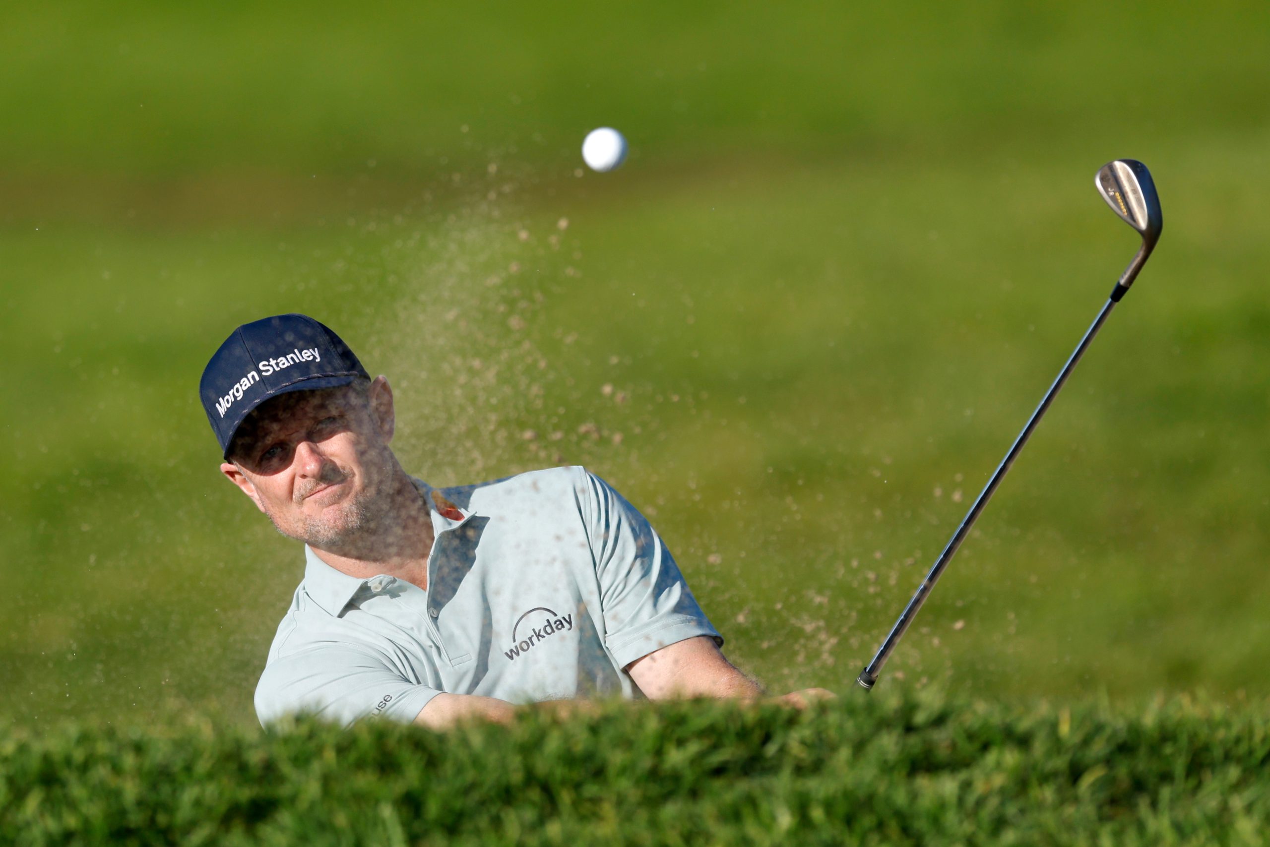 Rose Deslumbra en Torrey Pines; Koepka Lucha por Recuperar el Brillo