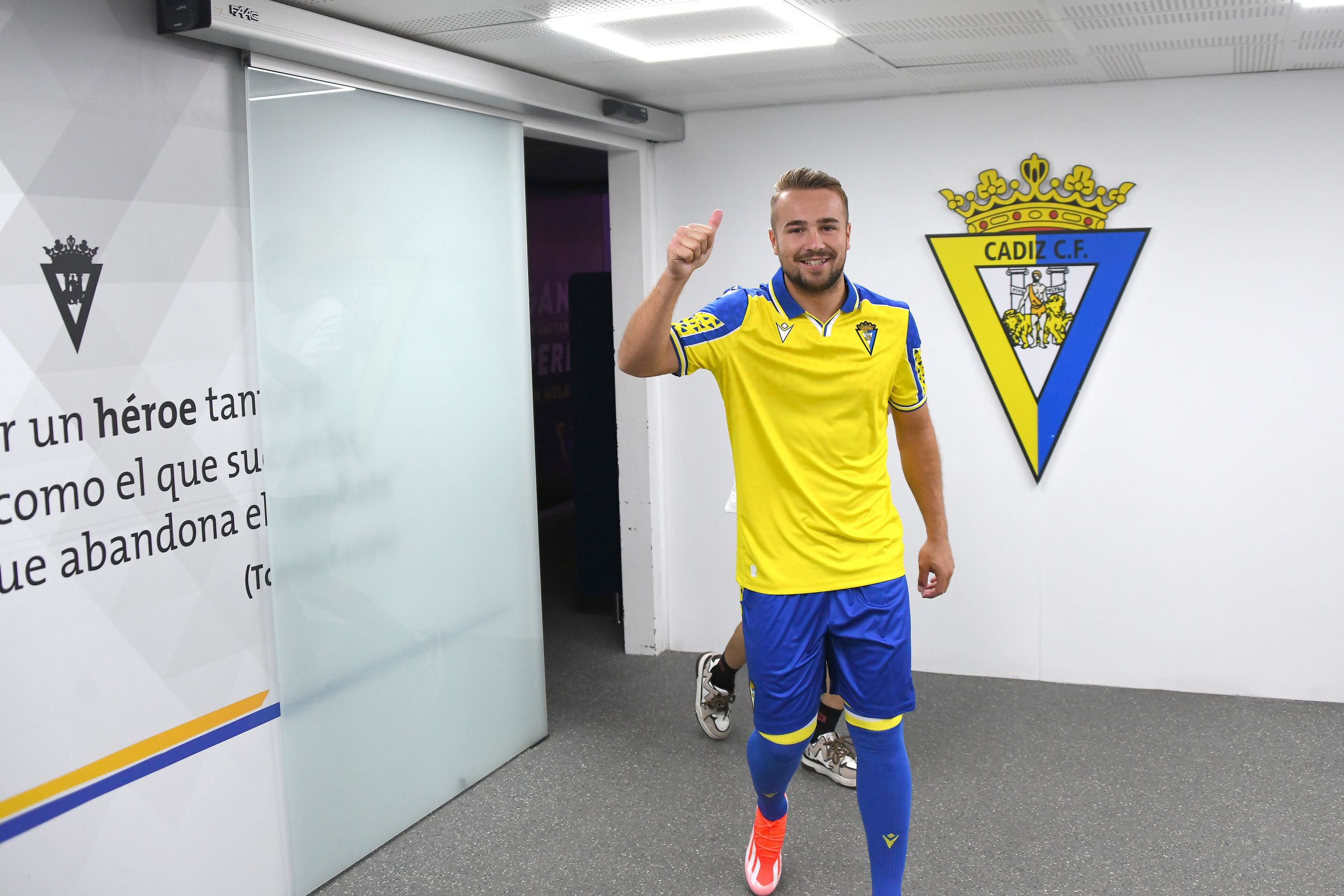 La leyenda del Cádiz arremete contra uno de sus jugadores: ¿cambio de rumbo a la vista?