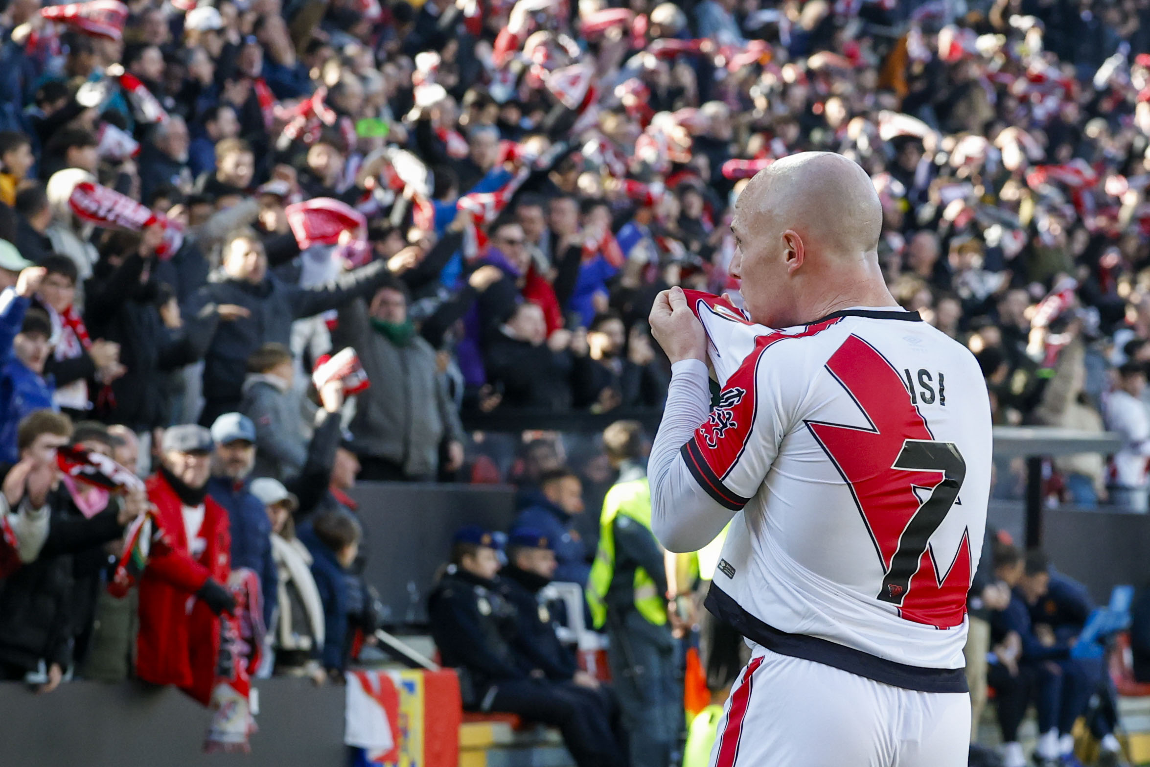 Polémica en el Bernabéu: El Rayo Vallecano se queja amargamente tras una derrota agónica