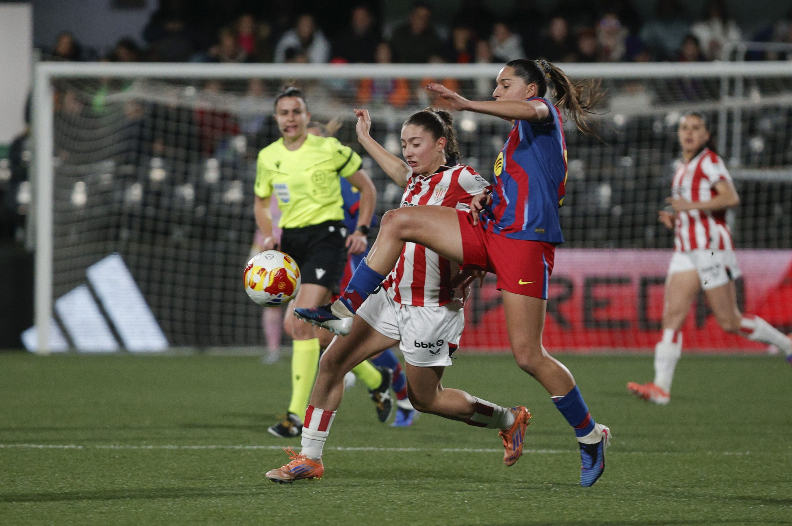 El Barça Femenino: Entre la Euforia de la Supercopa y la Mirada Puesta en la Copa