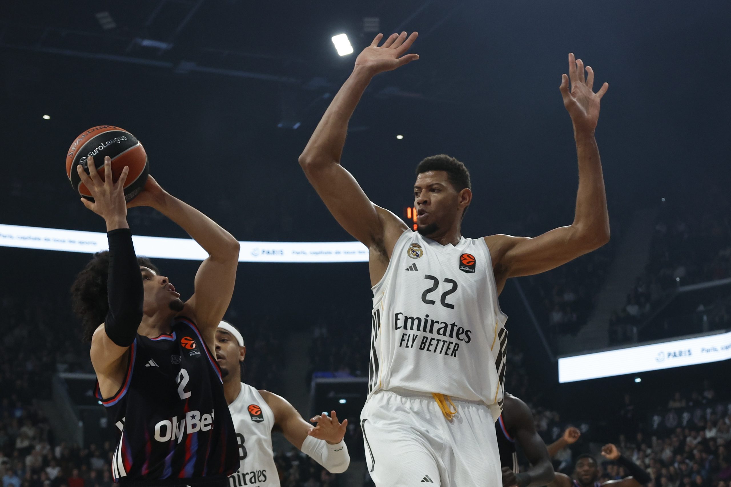 El Real Madrid se enfrenta a Dubai Basketball en busca de la victoria en la Euroliga