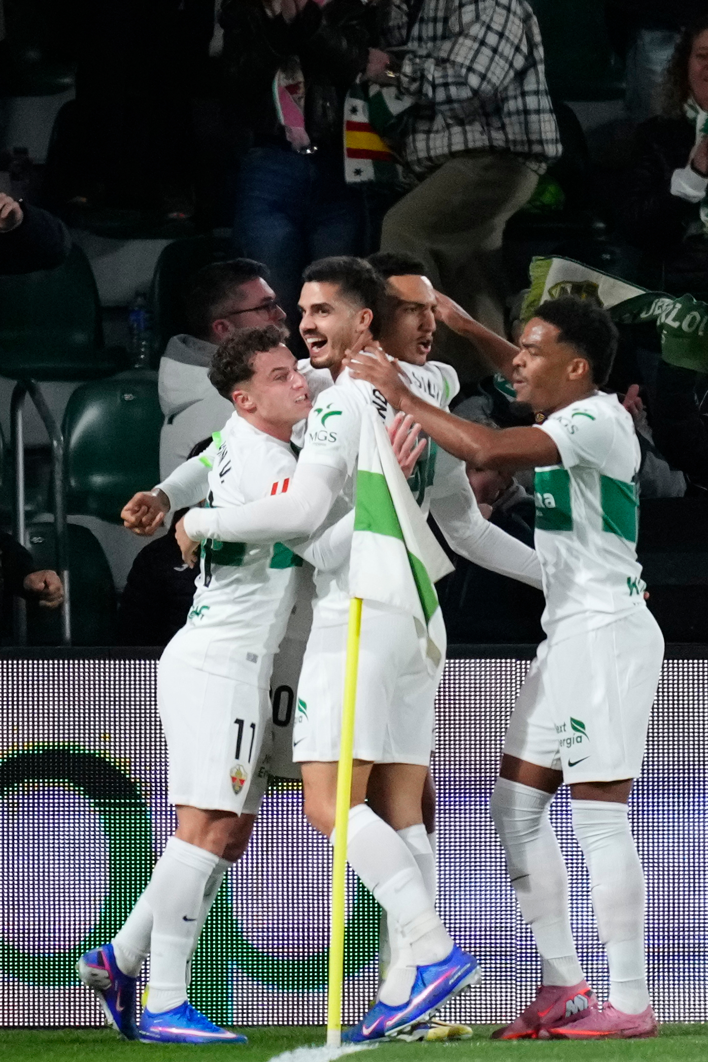 El Elche Resiste: Un Empate con Sabores Agrios y Destellos de Talento