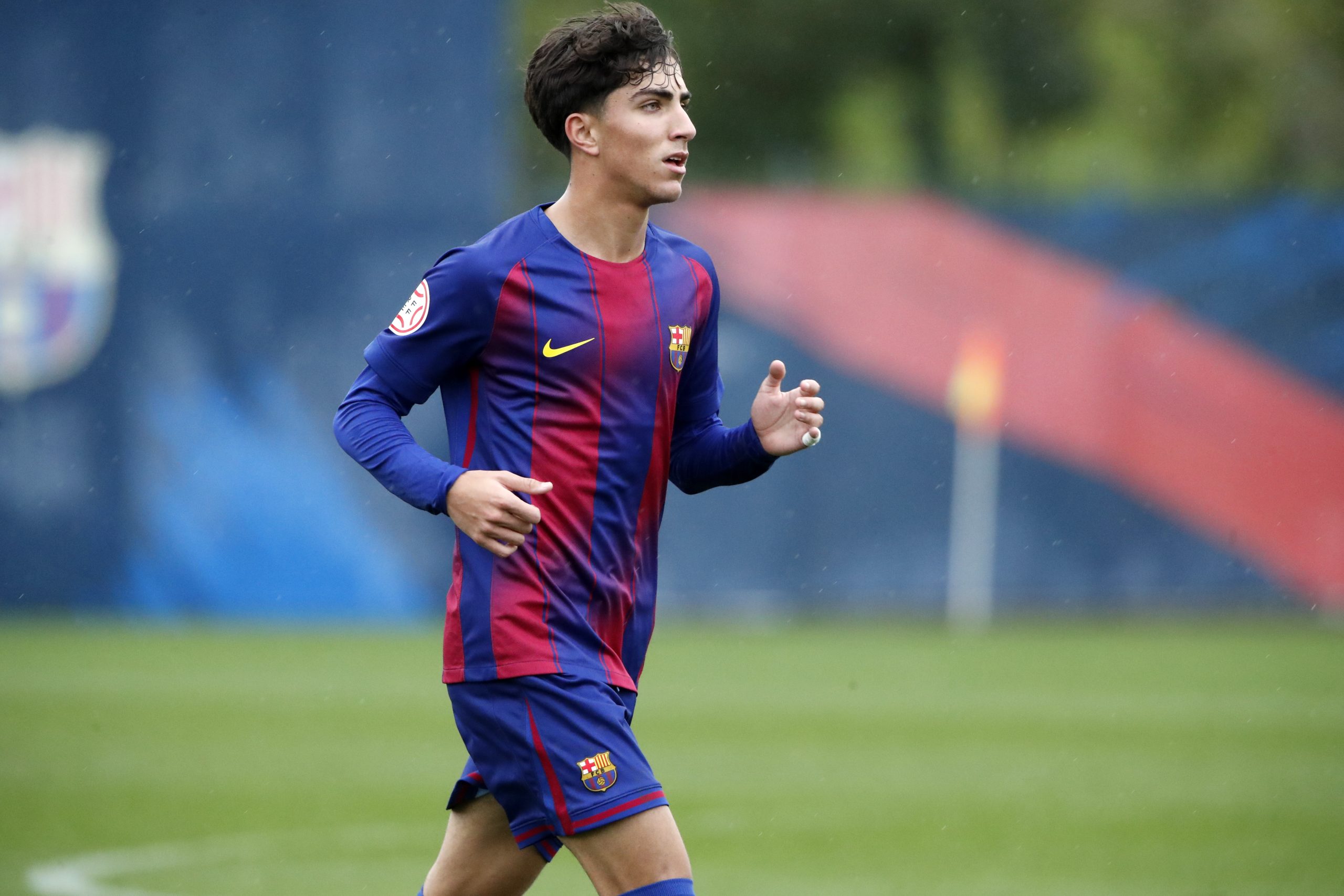 Pedro Villar: El Cerebro Silencioso que Lidera el Juvenil A del Barça