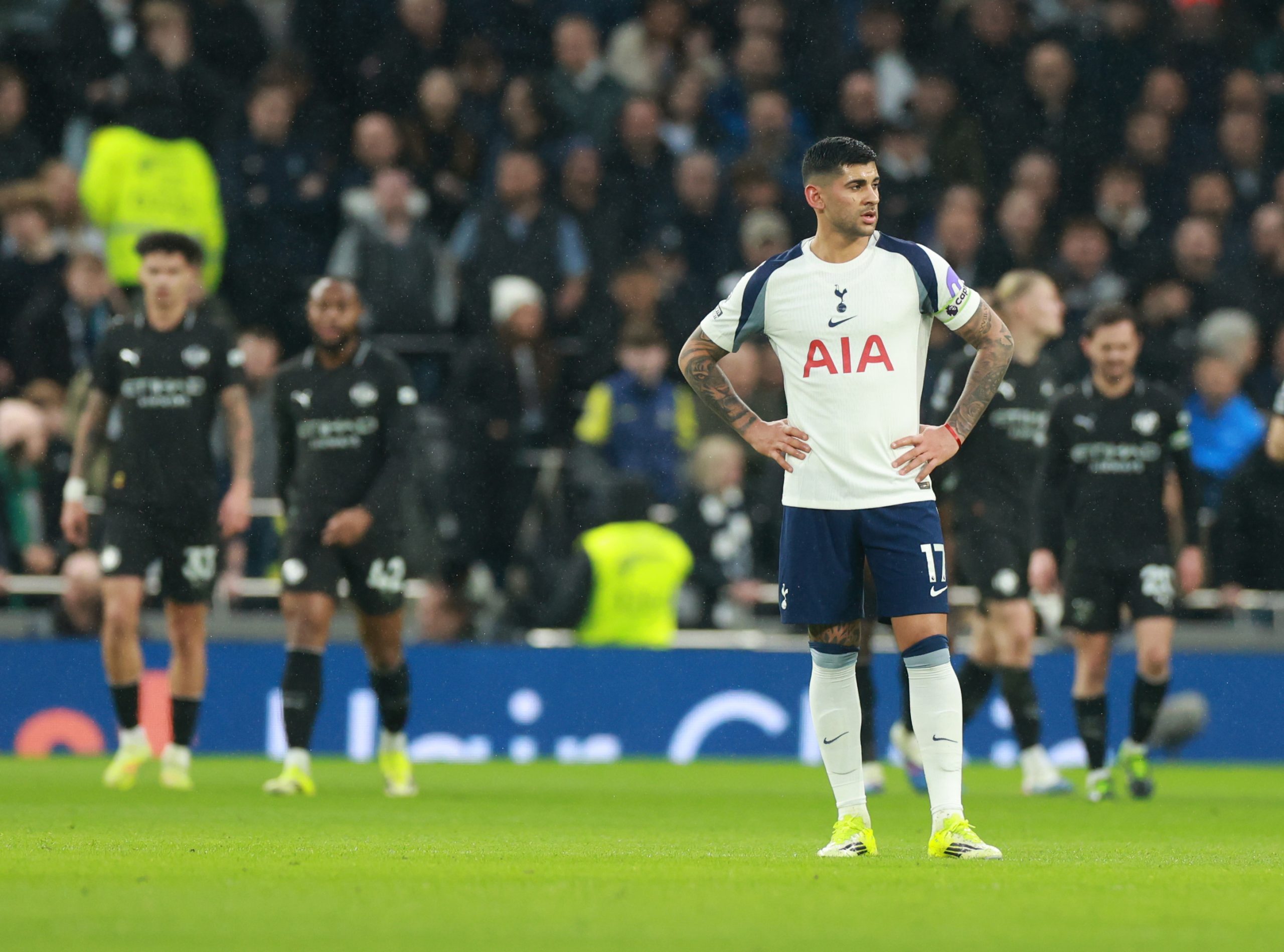 El Tottenham Hotspur enfrenta una crisis de lesiones en medio de un tenso empate