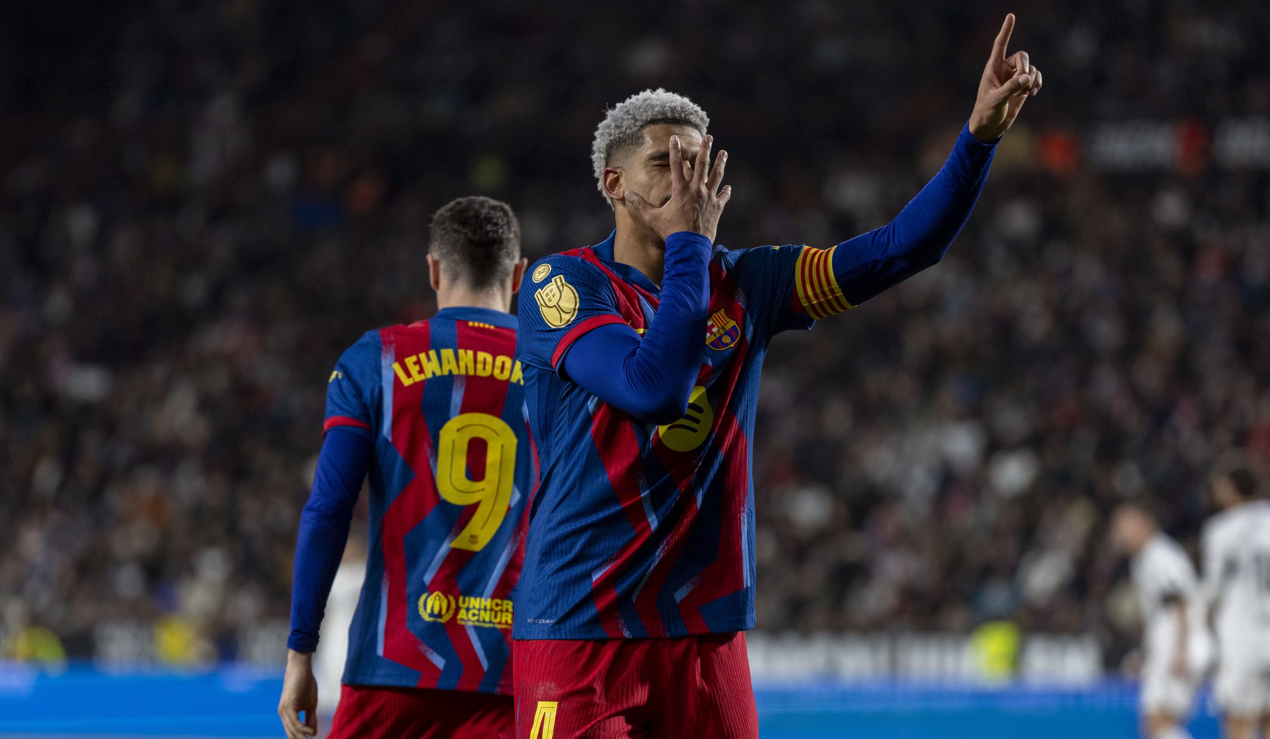 Araujo: El Regreso Triunfal del Guerrero Mental y Goleador