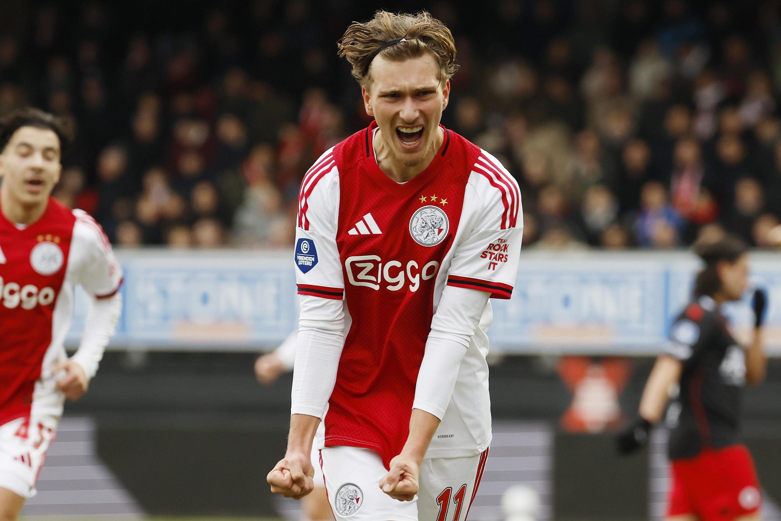 El Barça se fija en el diamante belga del Ajax: Mika Godts, el futuro extremo culé