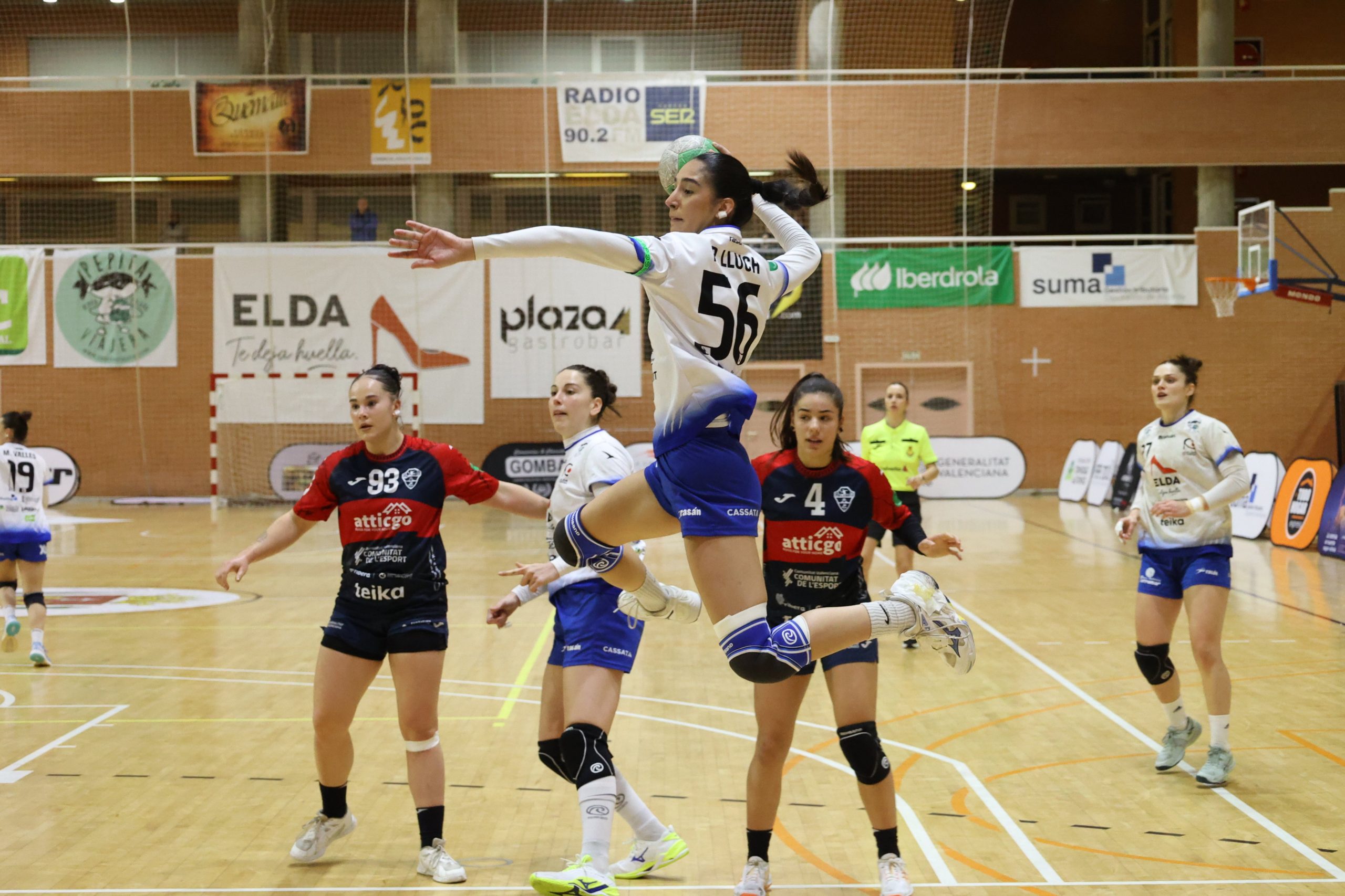 ¡Sorpresas en la Copa de la Reina de balonmano! Tres equipos dan la campanada y se cuelan en cuartos