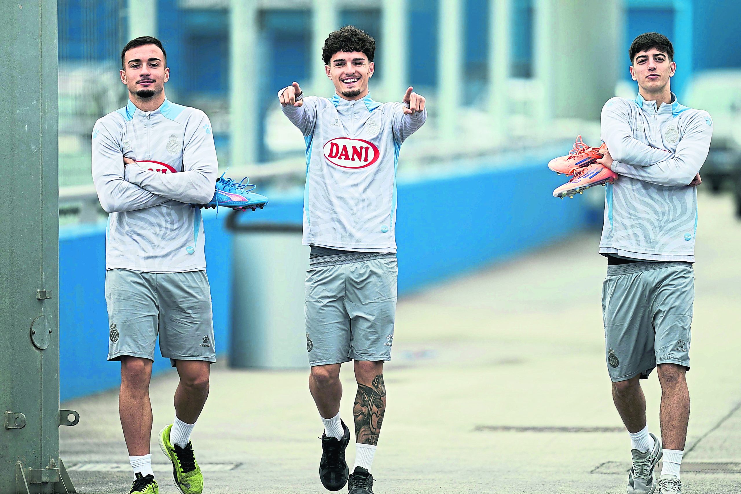 Espanyol B vs. Terrassa: El Filial Perico Busca Afianzar su Racha Victoriosa