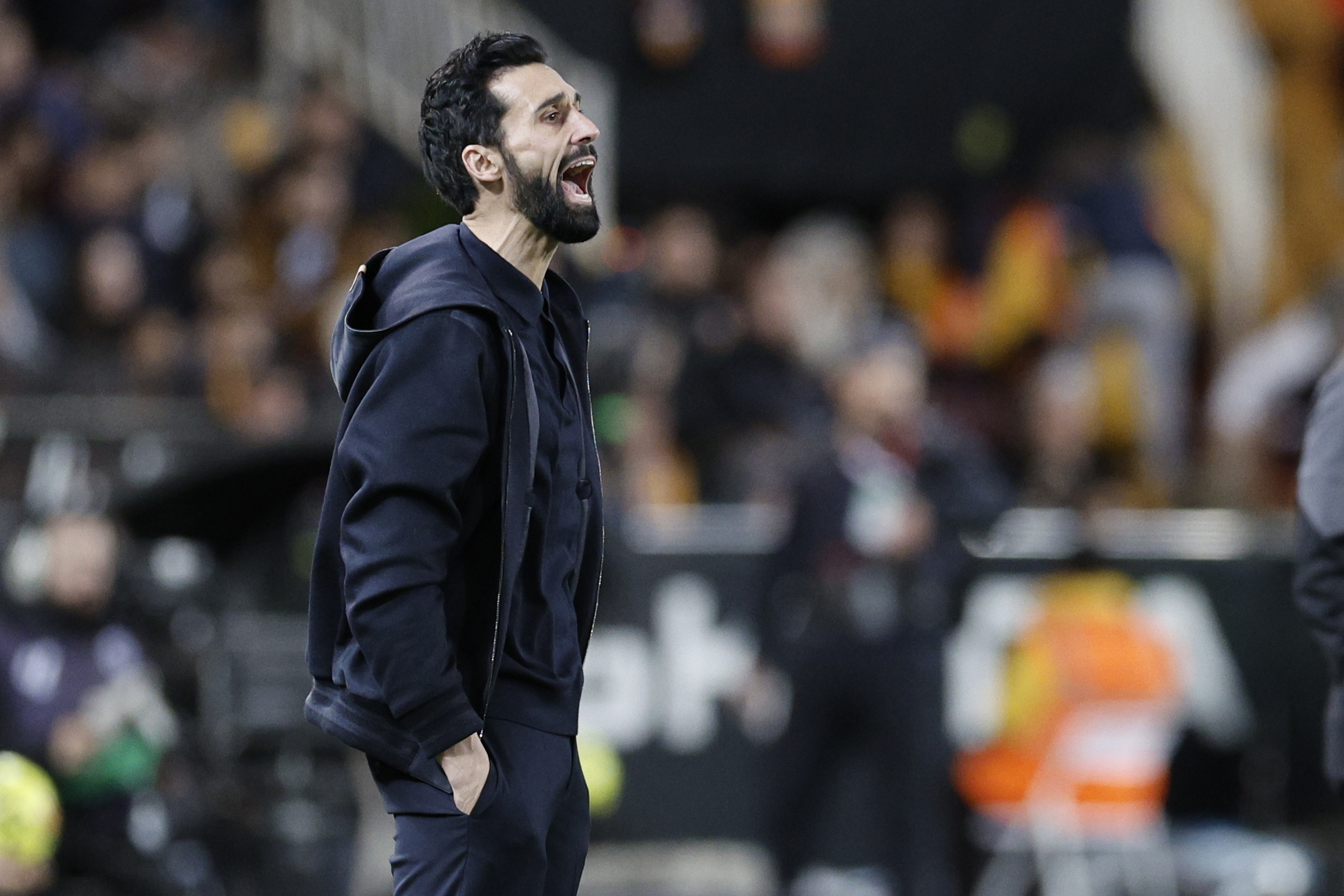 Carvajal, en el ostracismo: la inexplicable ausencia del capitán blanco desata la polémica