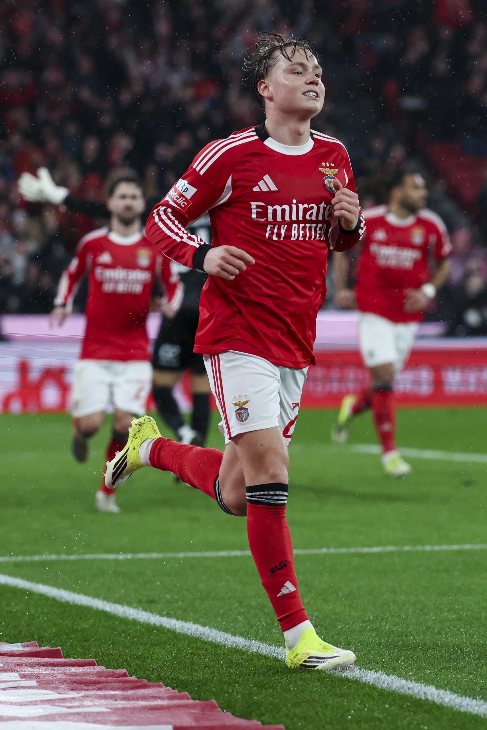 ¡Triunfo emocionante del Benfica sobre el Alverca en la Primeira Liga!