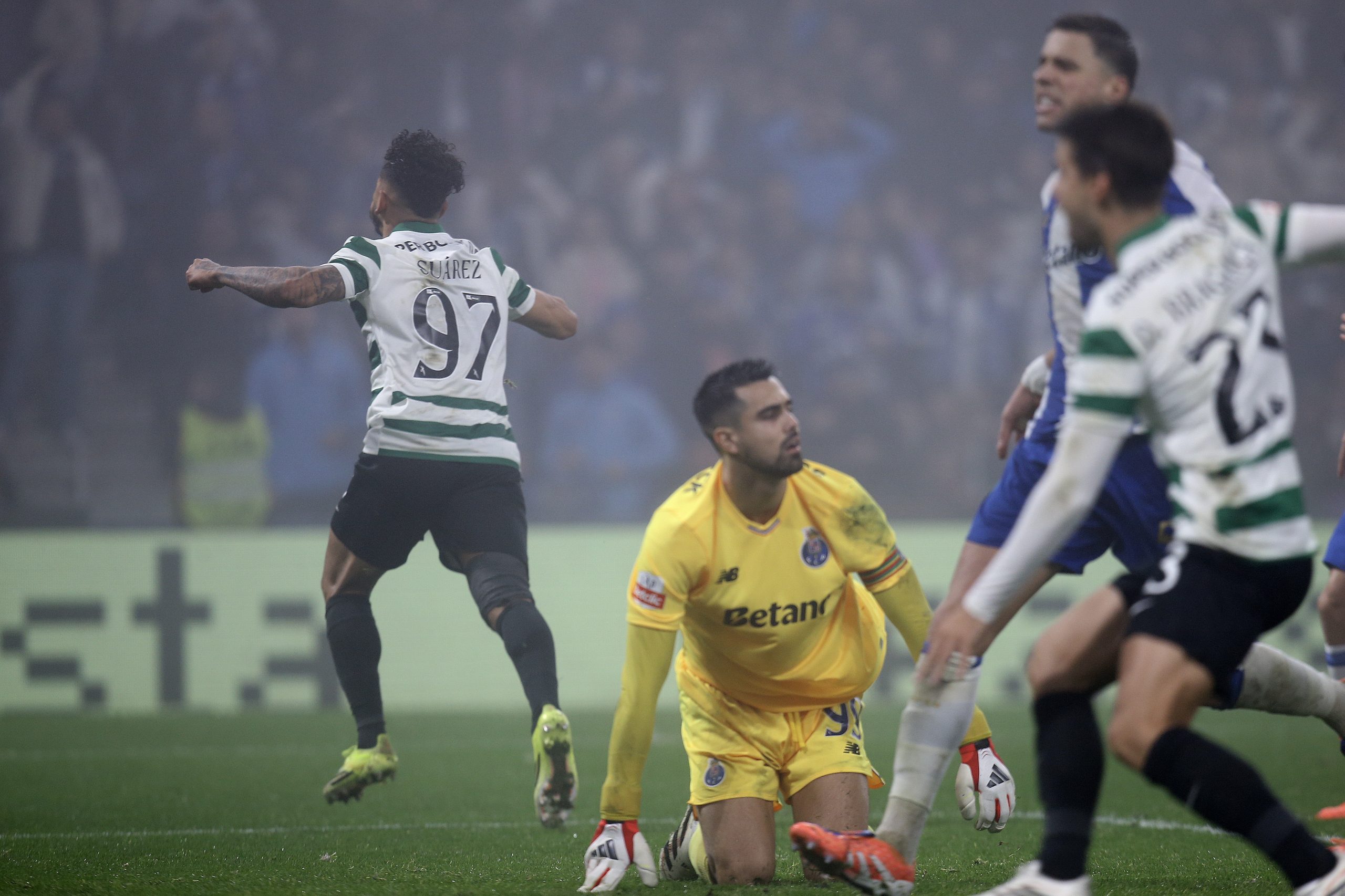 ¡Suárez Despierta al Sporting en el Último Suspiro!