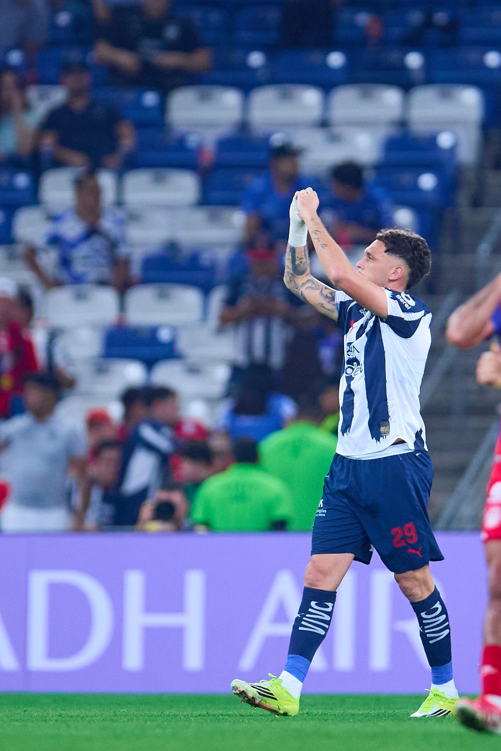 Monterrey Avanza en la Copa de Campeones: Victoria Sólida Ante Xelajú