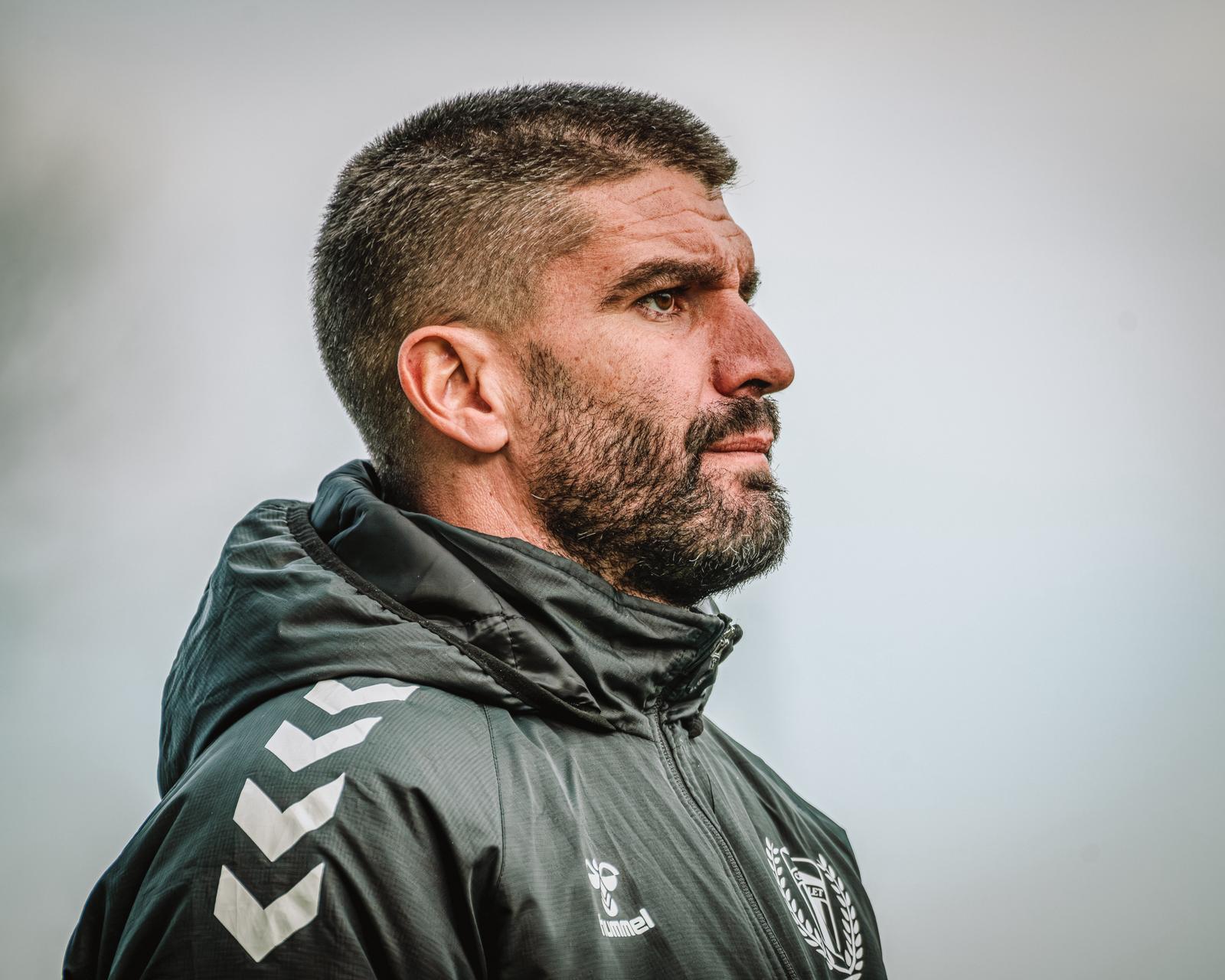 Estrenos en el Banquillo y Lucha por la Cima: La Jornada Deportiva Promete Emoción