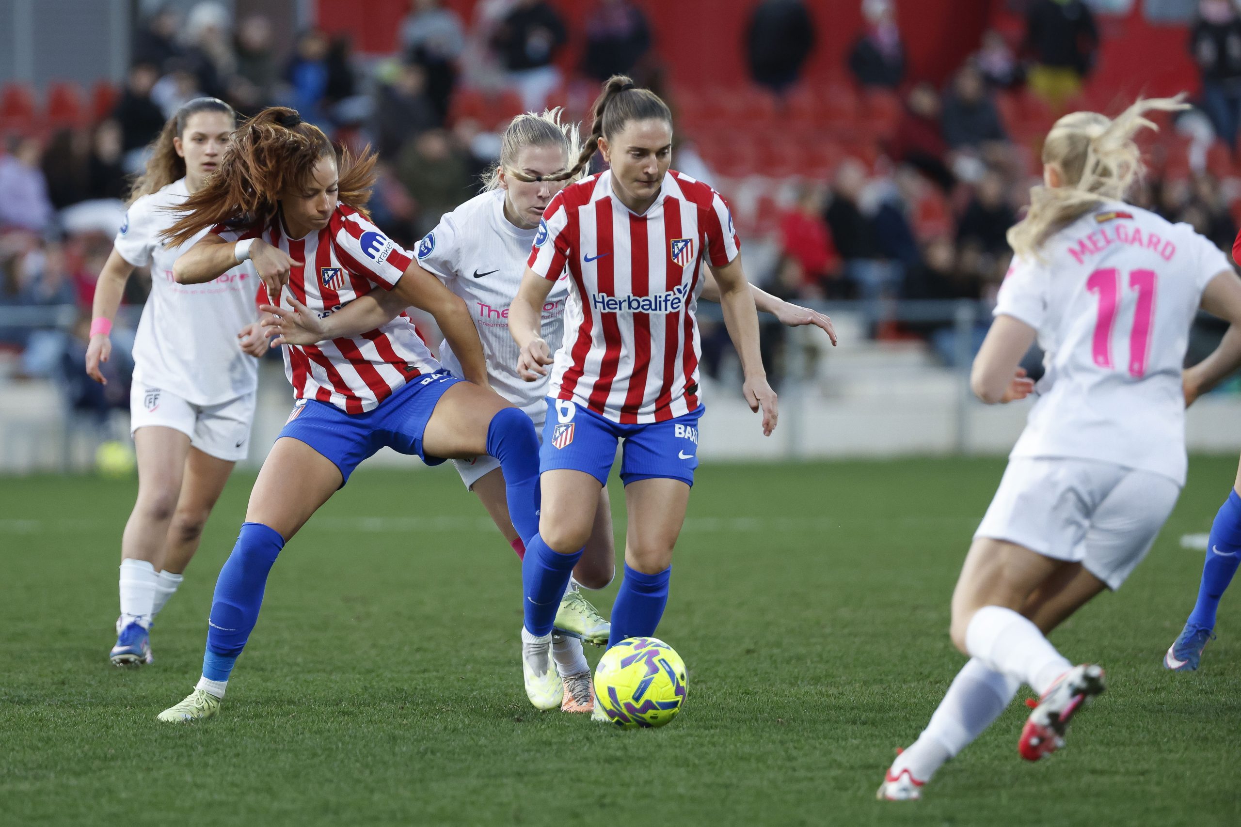 El Atlético de Madrid Femenino se estanca ante el Madrid CFF en un empate sin goles