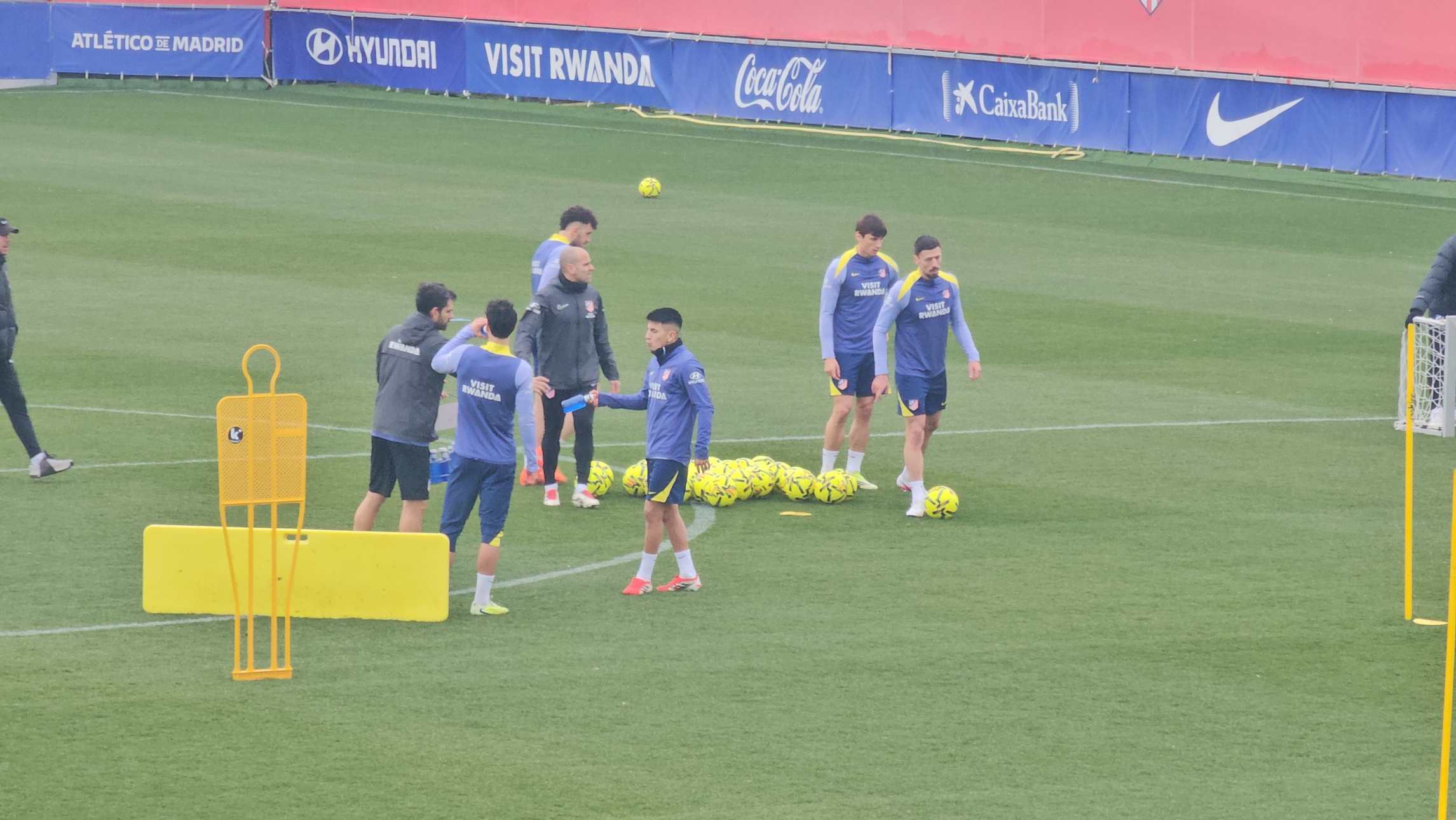 El Atlético de Madrid se prepara para un duelo crucial en Bélgica