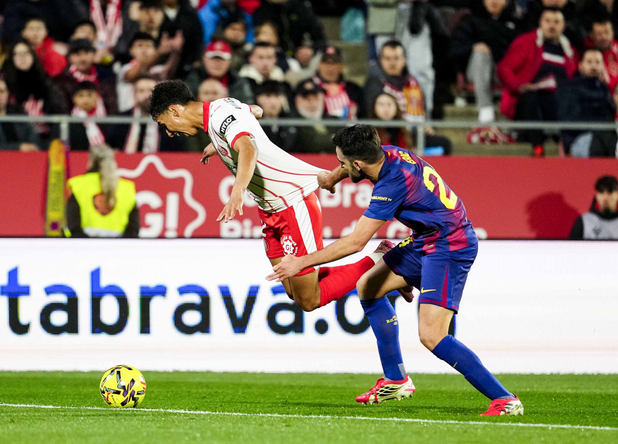 Vitor Reis: El muro brasileño que lidera al Girona
