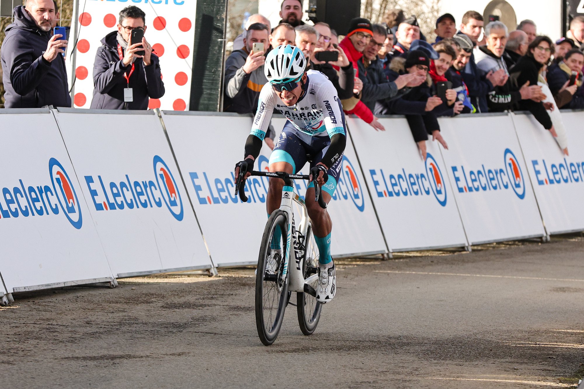 Santiago Buitrago conquista el Trofeo Laigueglia: victoria en solitario para el colombiano