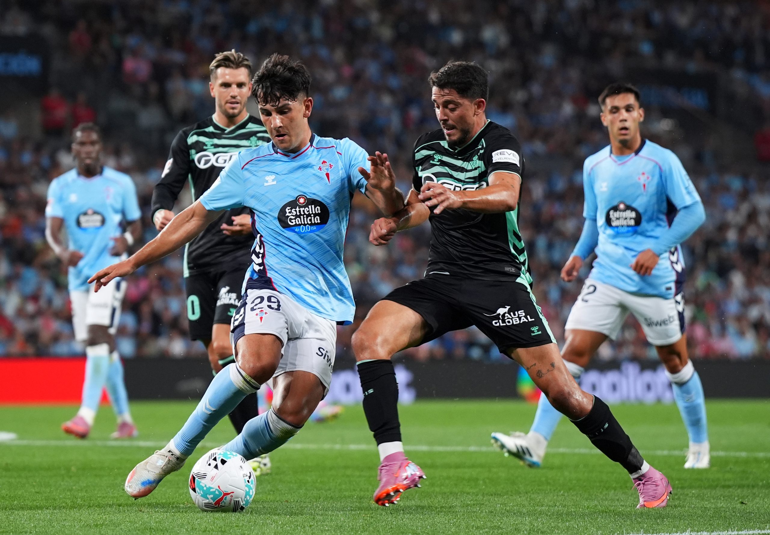 Betis y Celta: Duelo de Titanes por Europa en la Cartuja
