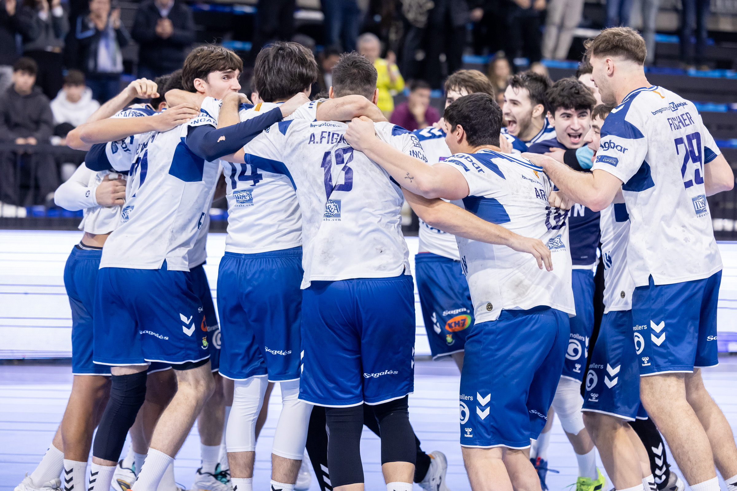El Fraikin BM Granollers Resurge de sus Cenizas y Lucha por la Segunda Plaza