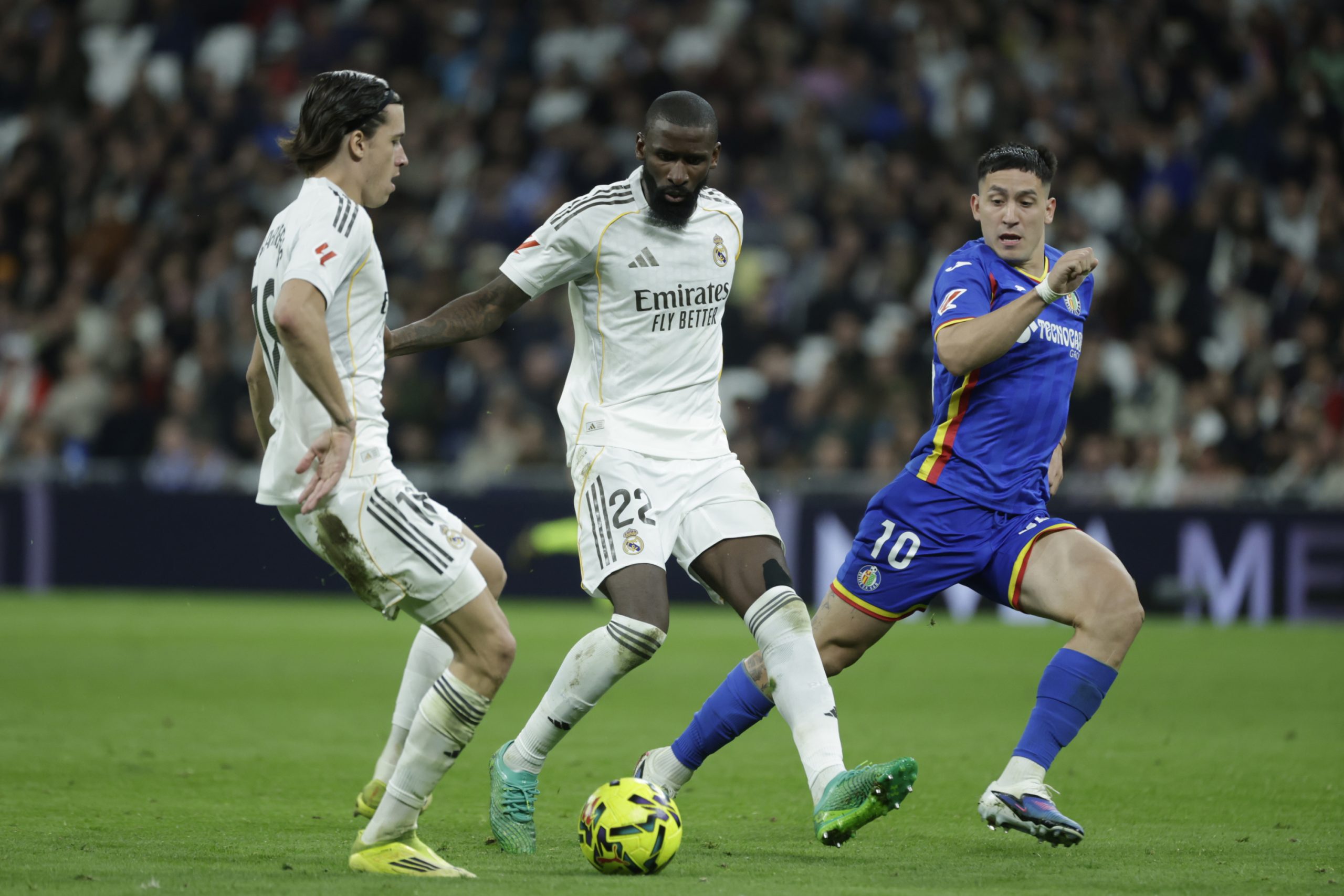 Escándalo en el Bernabéu: Rüdiger y la polvareda tras su agresión a Diego Rico