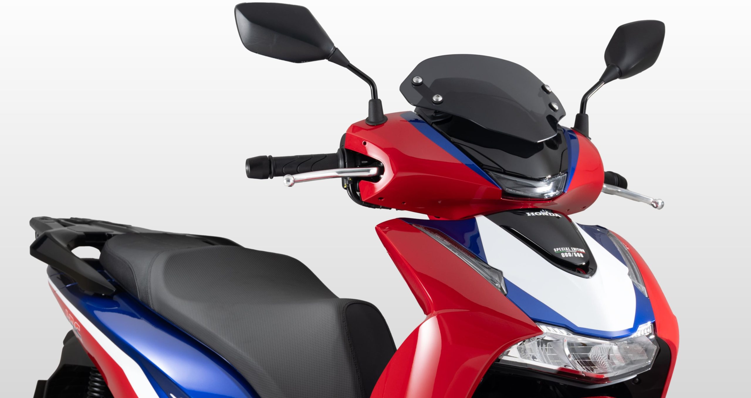 Honda sorprende en MotoDays con una edición especial para su scooter SH125
