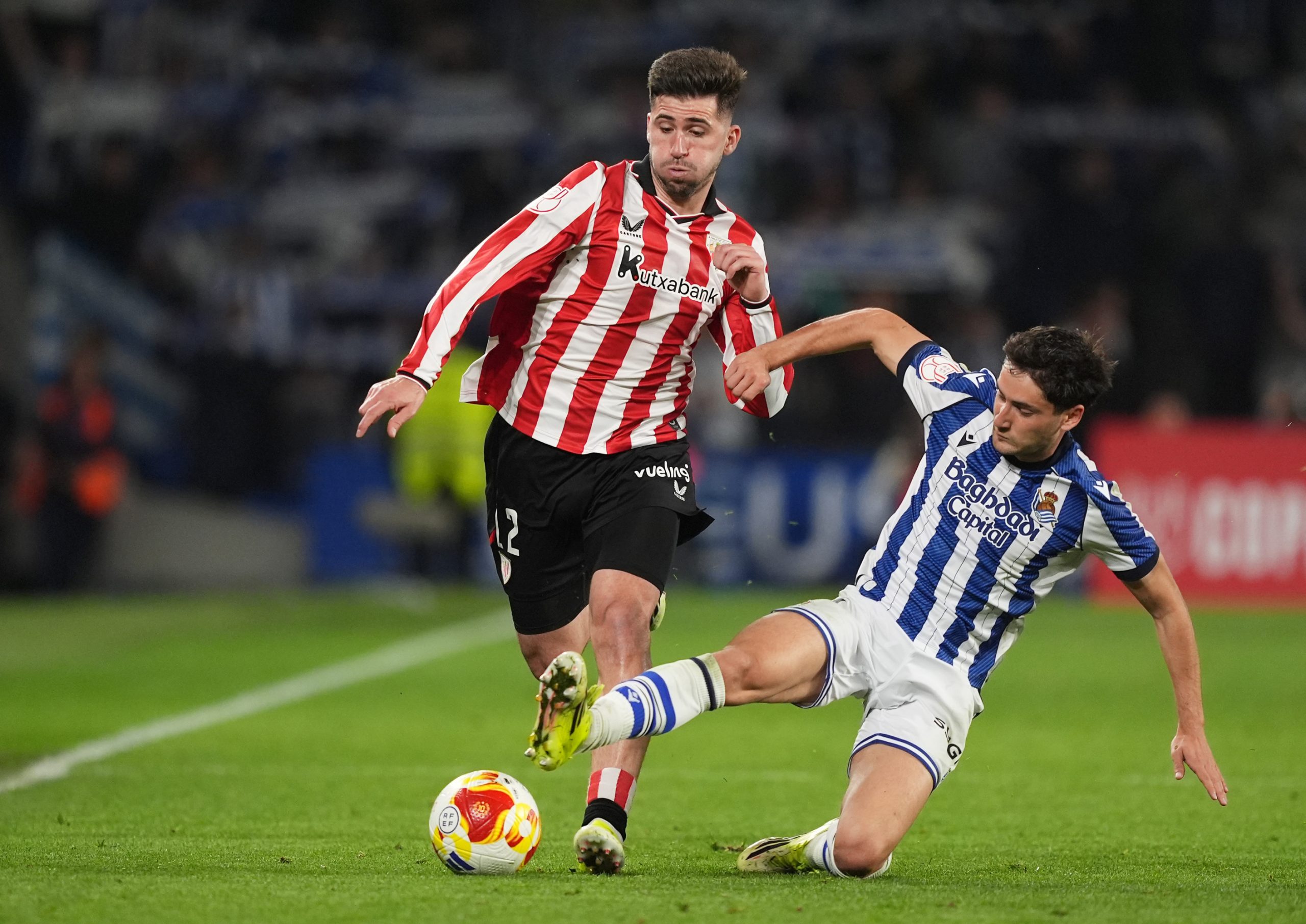 Valverde ajusta la alineación del Athletic: desafíos y decisiones en defensa y ataque