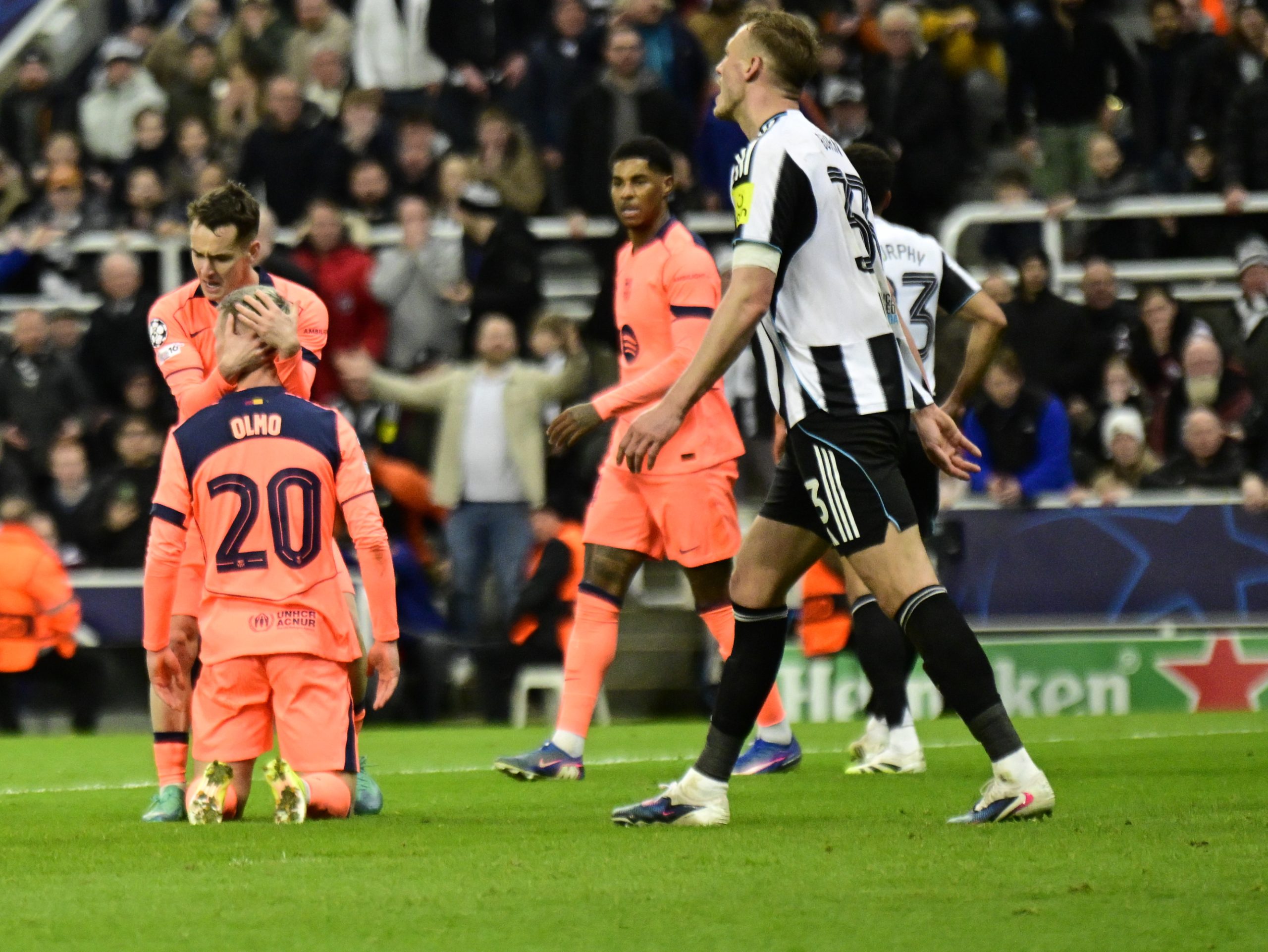 Newcastle 1 – 1 Barça: Dominio estéril y salvación agónica en St. James’ Park