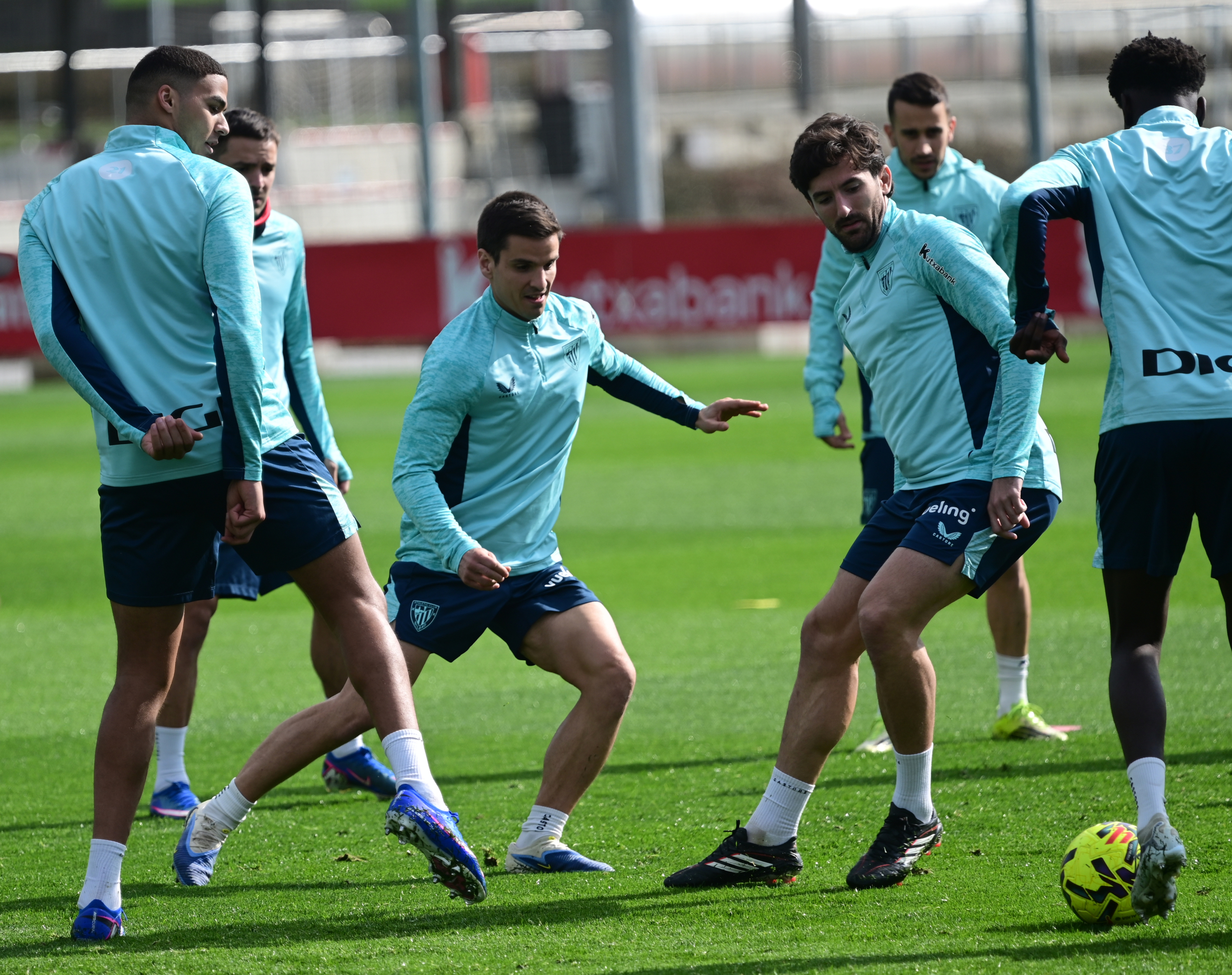 ¡Alarma en San Mamés! El Athletic se tambalea ante el Girona con bajas cruciales