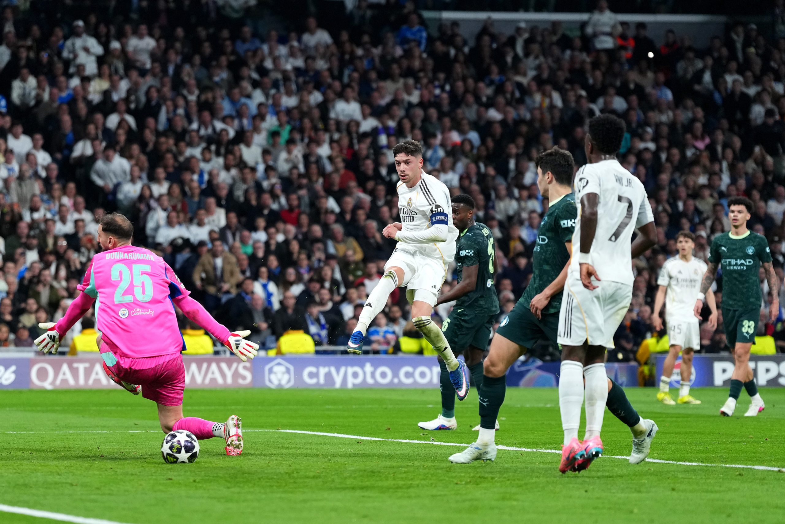 Valverde Desata la Locura en el Bernabéu: Un Hat-Trick Histórico en Champions