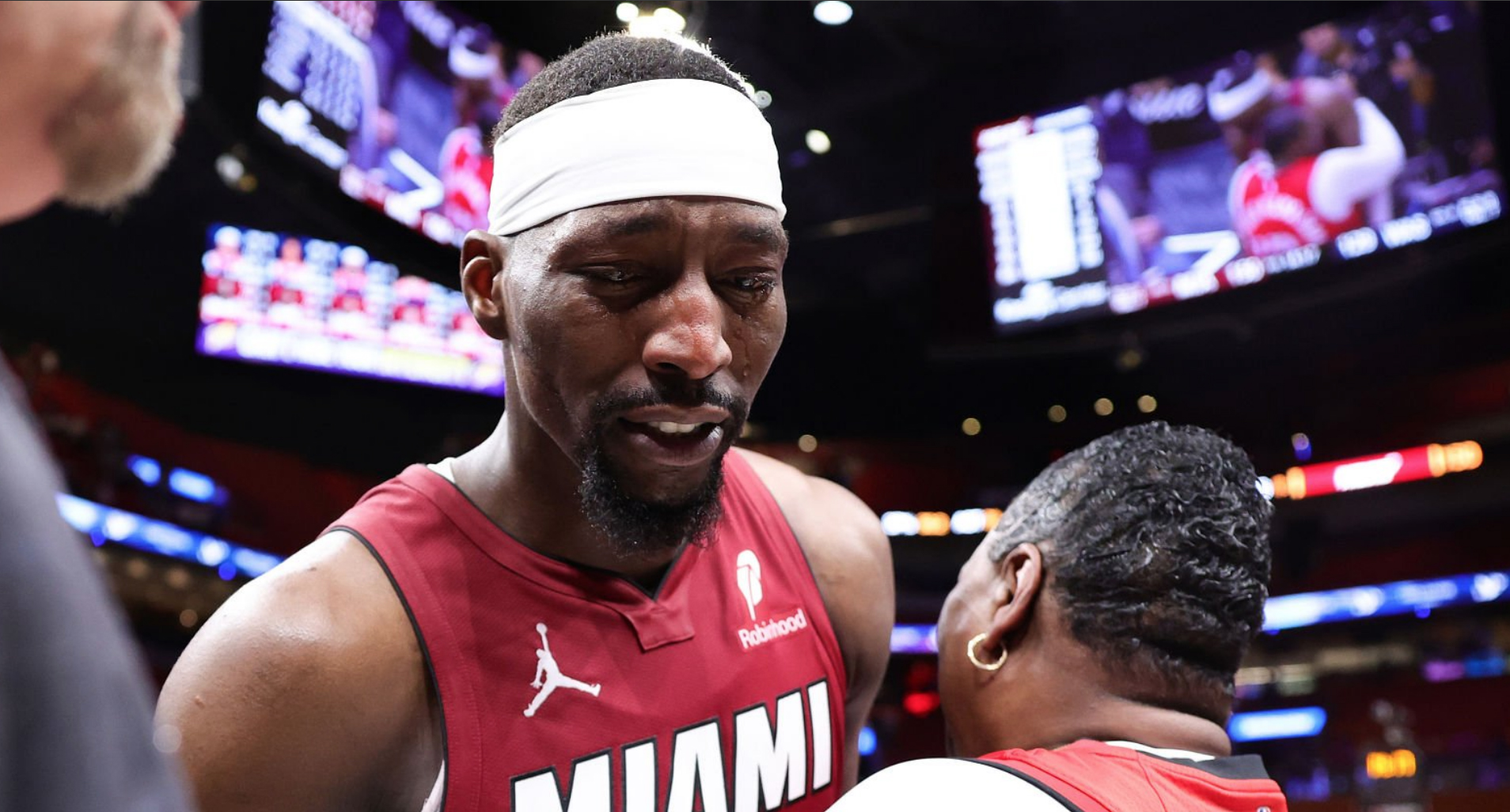 Bam Adebayo: Del Campo a la Gloria, 83 Puntos que Desafían la Pobreza