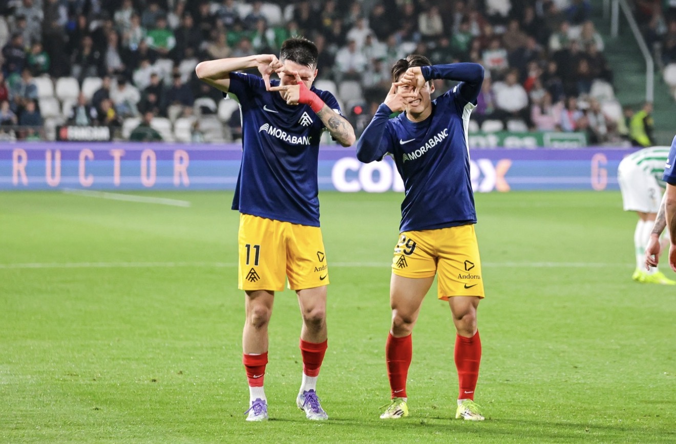 Girona: Dos Cesiones, Dos Mundos Opuestos en la Cantera