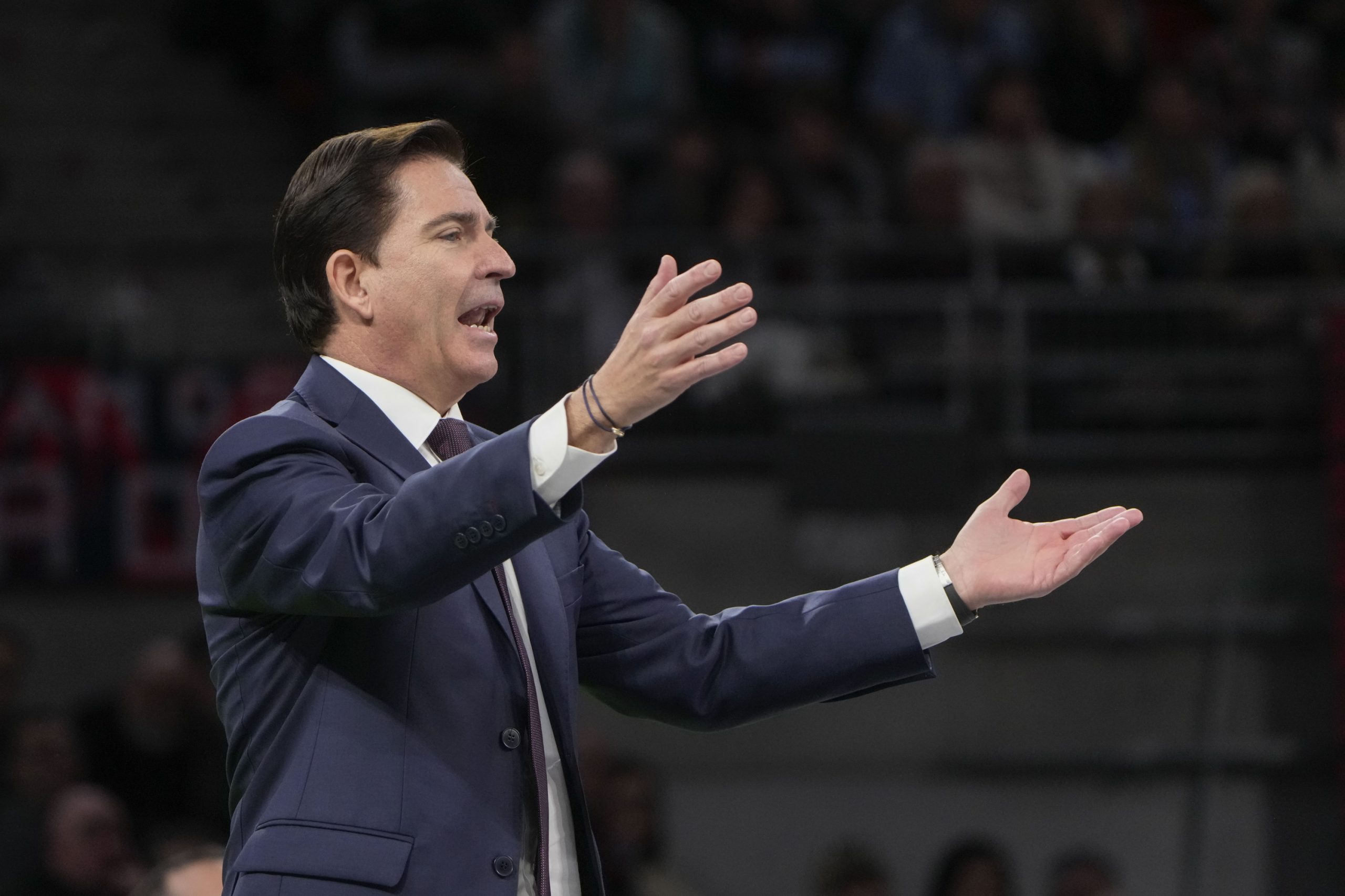 El FC Barcelona se prepara para un desafío crucial sin su afición