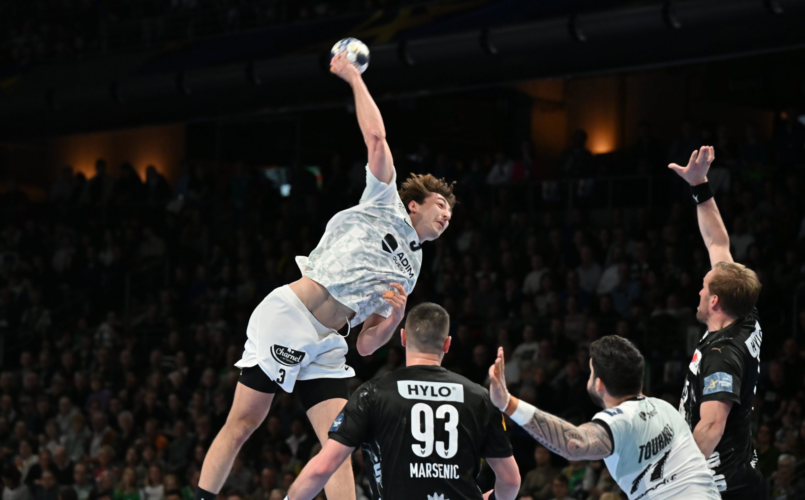 Nantes golpea en Berlín y agita la Champions de balonmano con una exhibición ofensiva