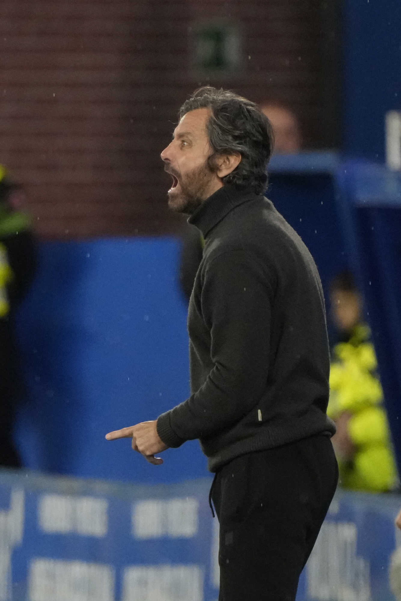 El Alavés se deja empatar en el descuento y Quique Sánchez Flores clama contra el tiempo añadido