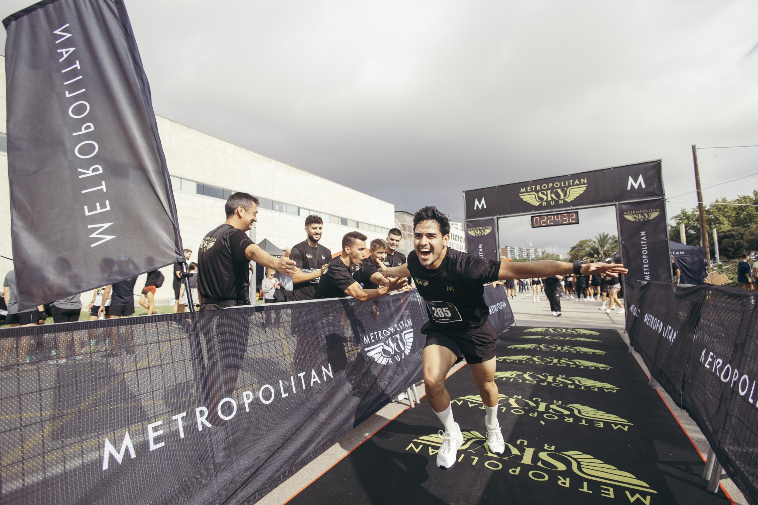 La Metropolitan SKY RUN: Un nuevo horizonte en las carreras verticales de 2026