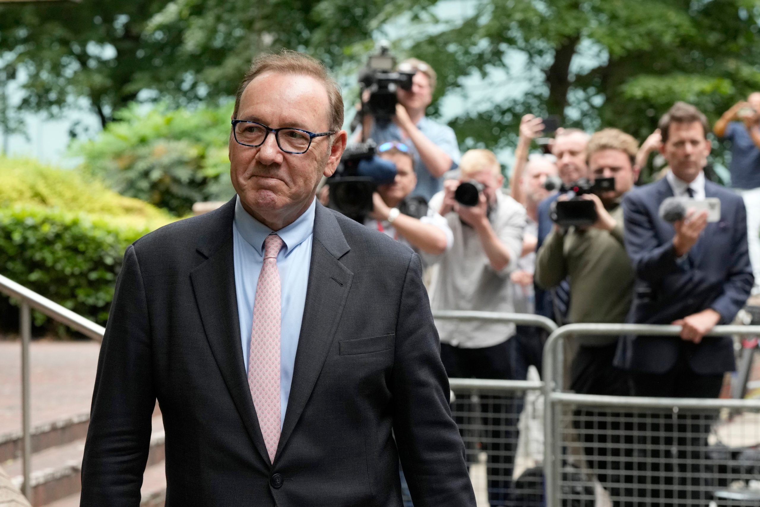 El regreso de Kevin Spacey: 'Torrente, presidente' arrasa en taquilla y sorprende al público
