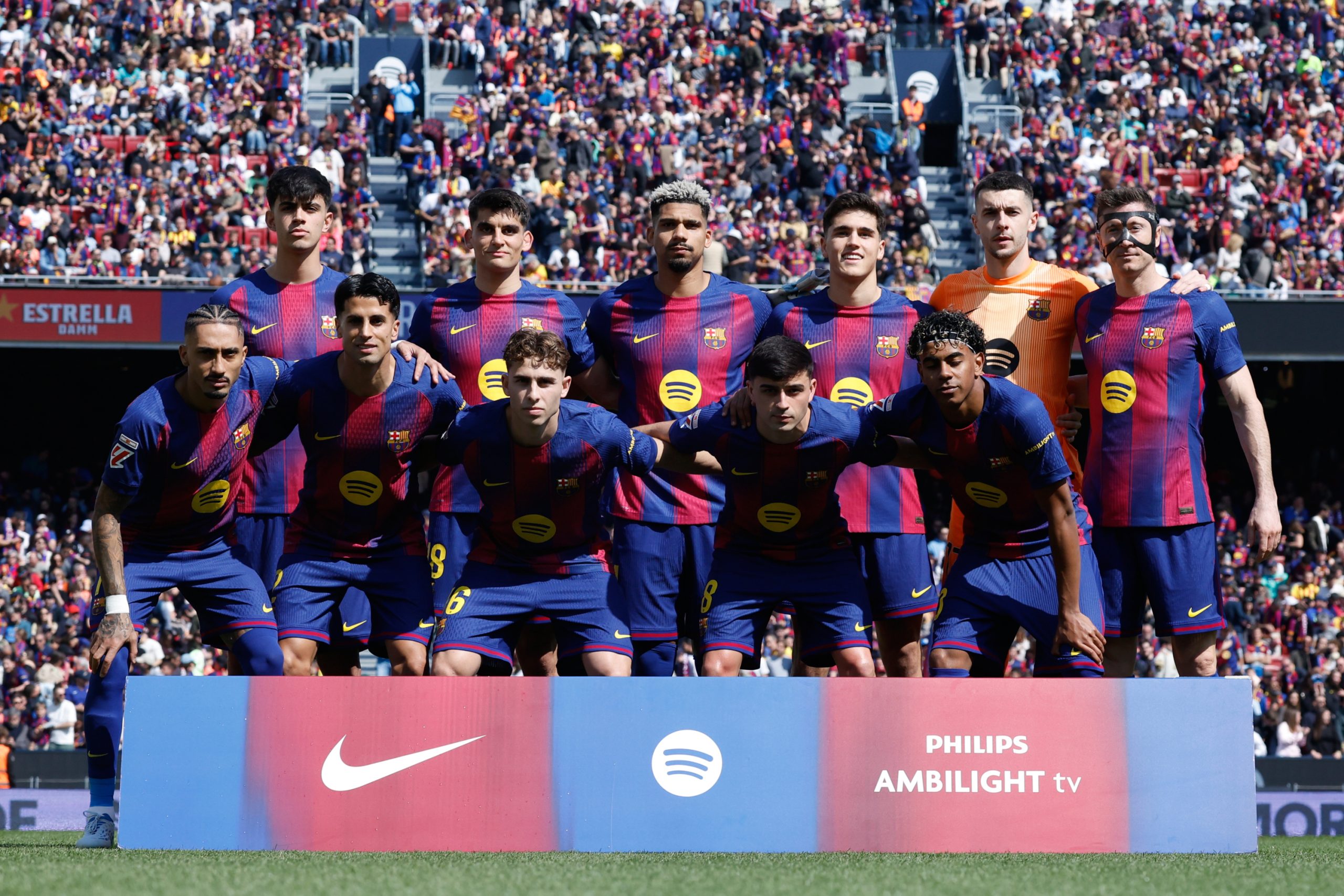 Joan García, el Guardián Inesperado: El Barça Se Sostiene en la Fortaleza de su Portero