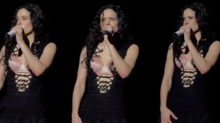 ¡Milán en Vilo! Rosalía Detiene su Concierto por una Brutal Intoxicación