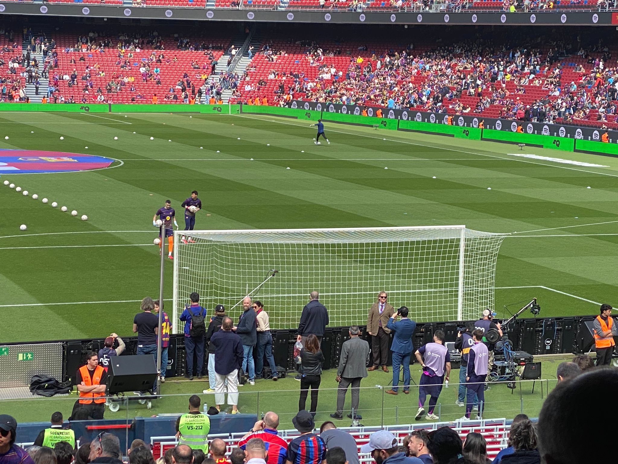 La Visibilidad en el Camp Nou: Un Problema Persistente que Afecta a Miles de Aficionados