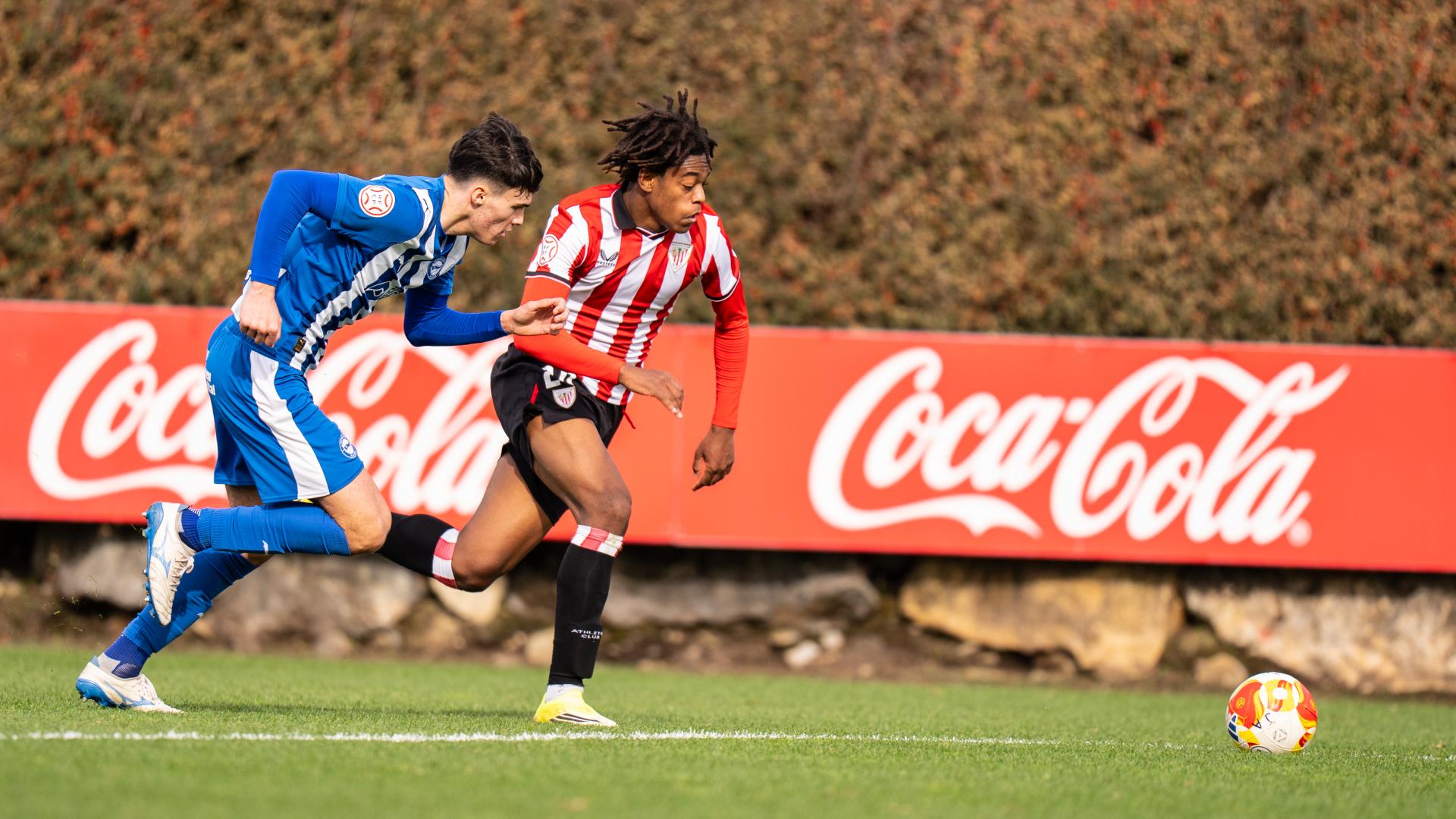 El Athletic Juvenil Conquista la División de Honor y Sueña con la Copa de Campeones