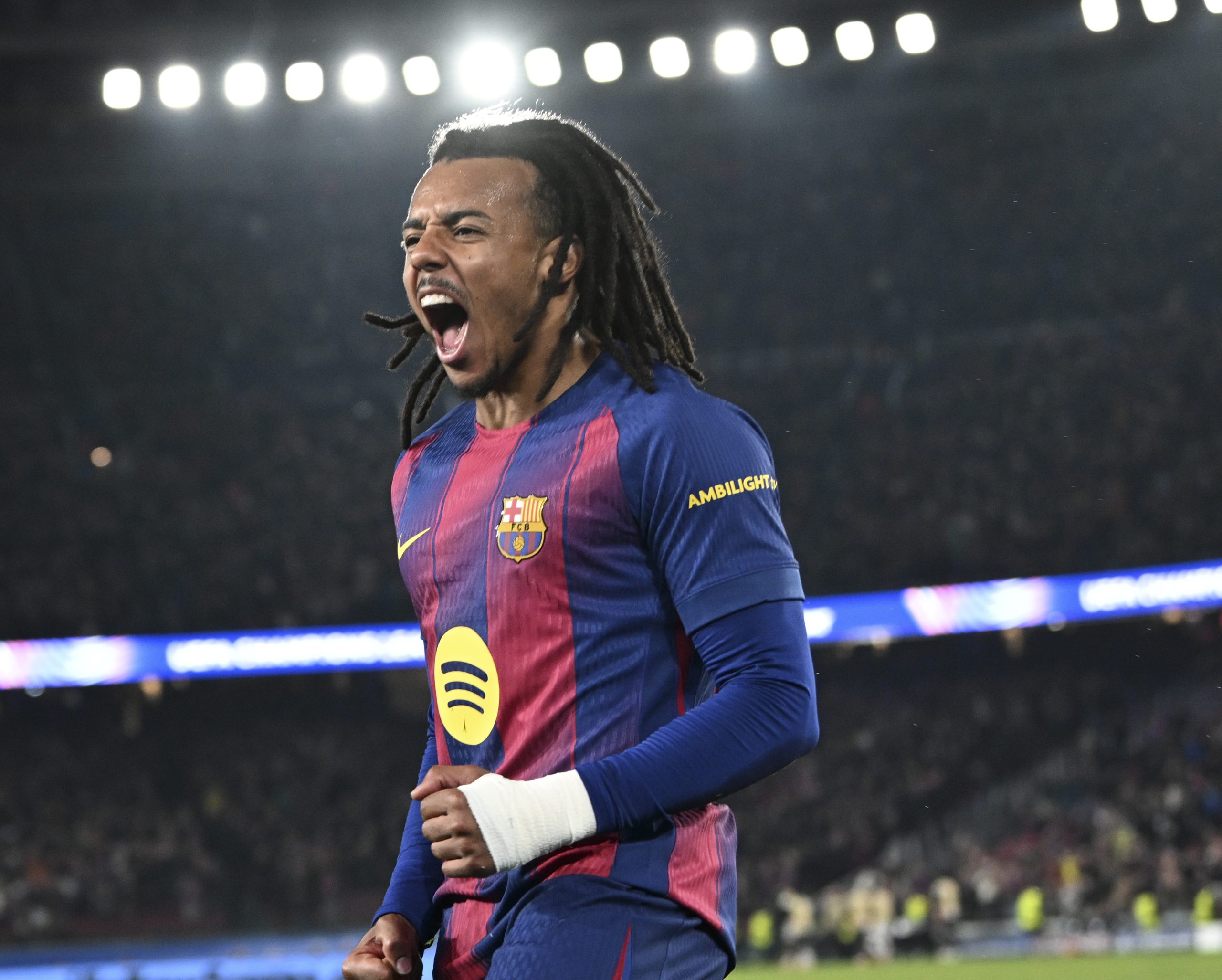 Koundé, ¿futuro incierto en el Camp Nou? El Barça, en vilo ante el interés de gigantes europeos