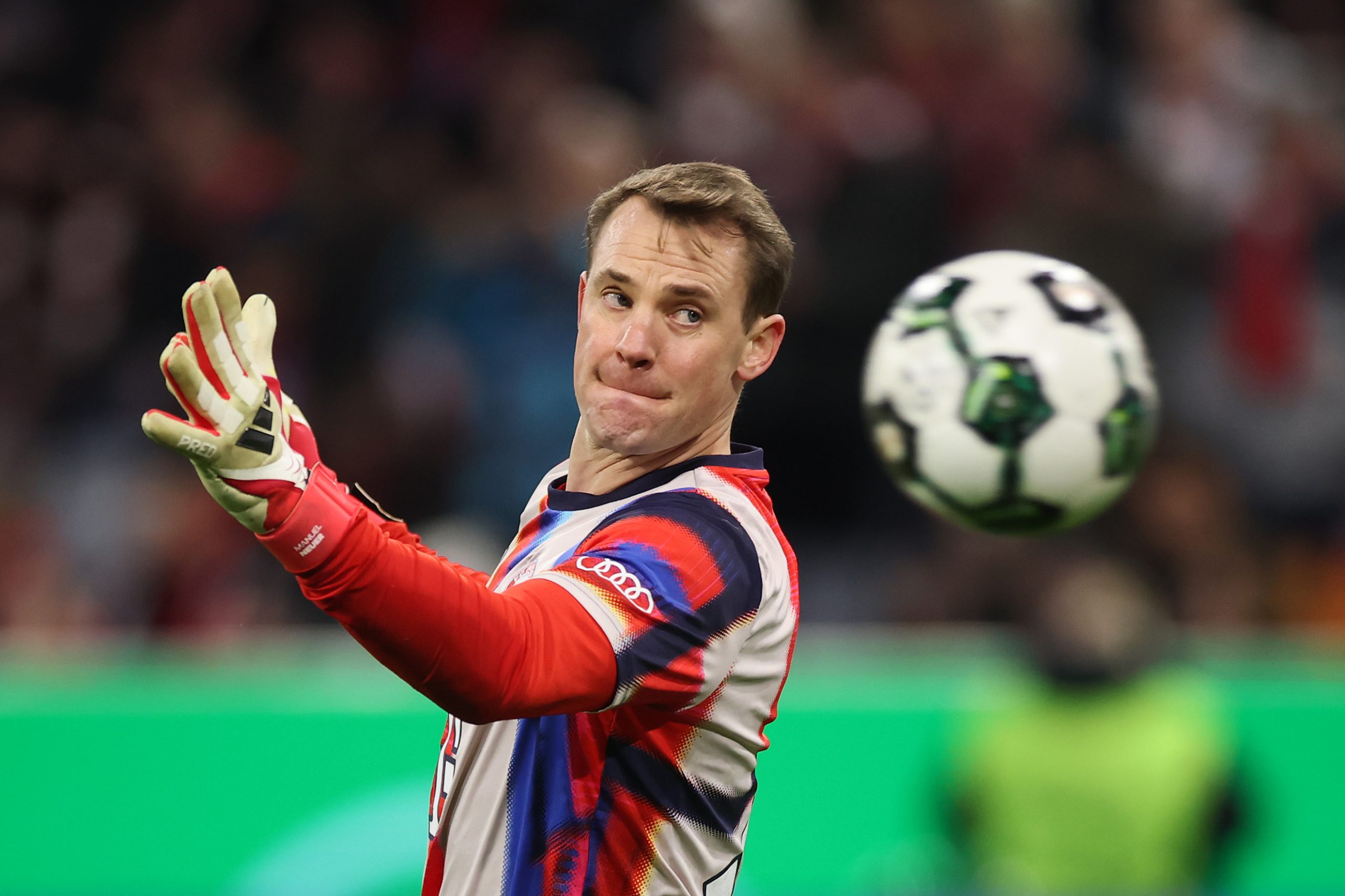 Manuel Neuer: El Guardián que Resiste al Tiempo y al Real Madrid