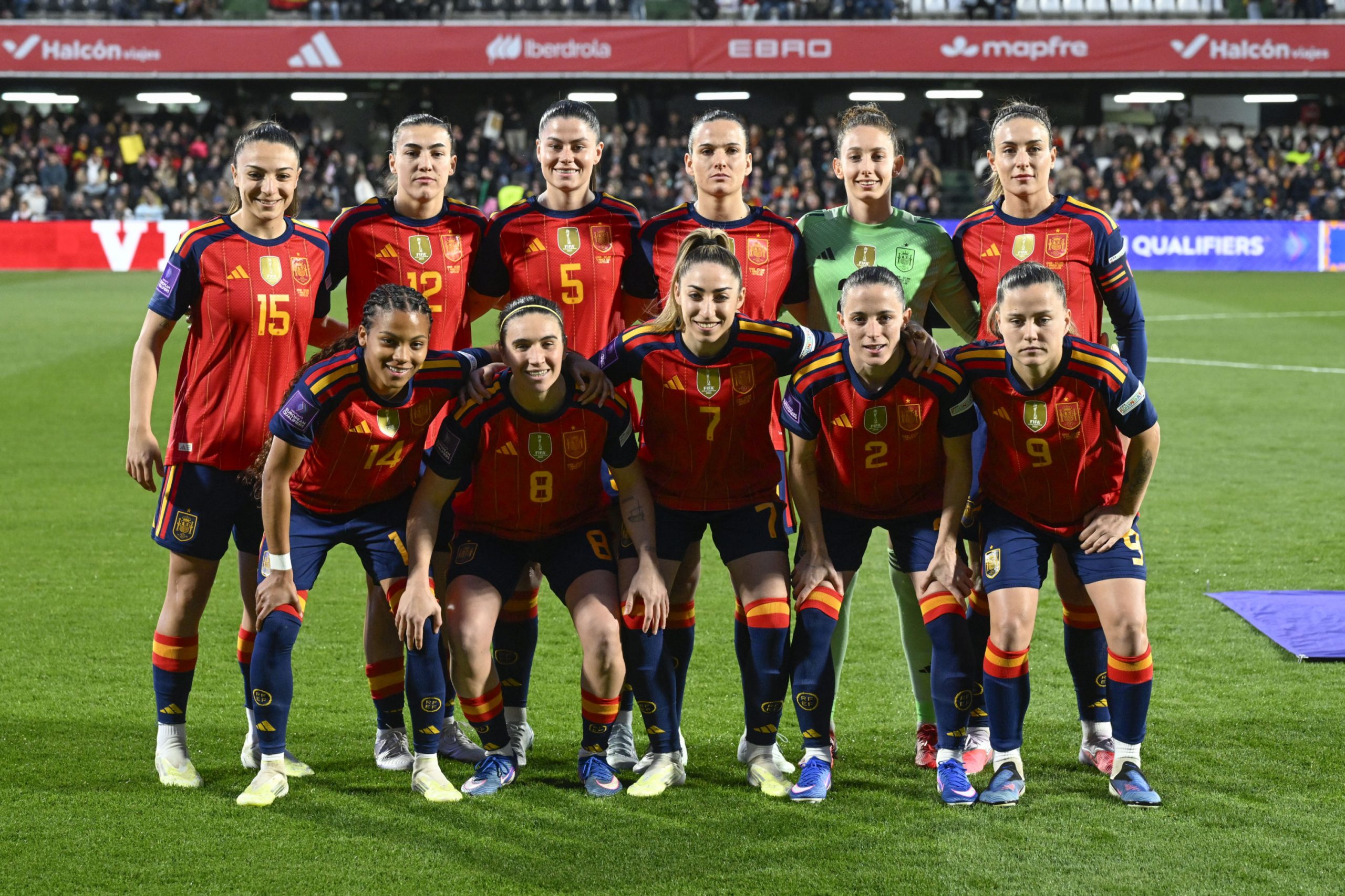 Inglaterra vs. España: Duelo de Titanes en Wembley por el Liderato Mundialista