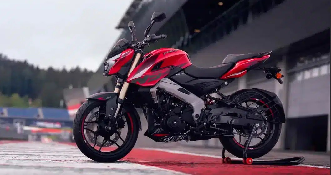 ¡Revolución Motera en España! Bajaj Desafía el Mercado con su Nueva Pulsar NS 400