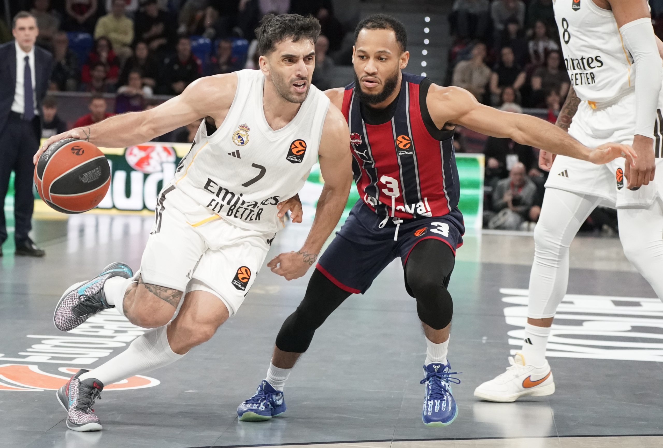 Euroliga: ¡La Batalla por el Trono Baloncestístico se Intensifica!