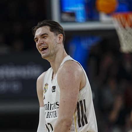 Hezonja lidera la remontada del Real Madrid en Estambul y dispara el debate sobre la Euroliga
