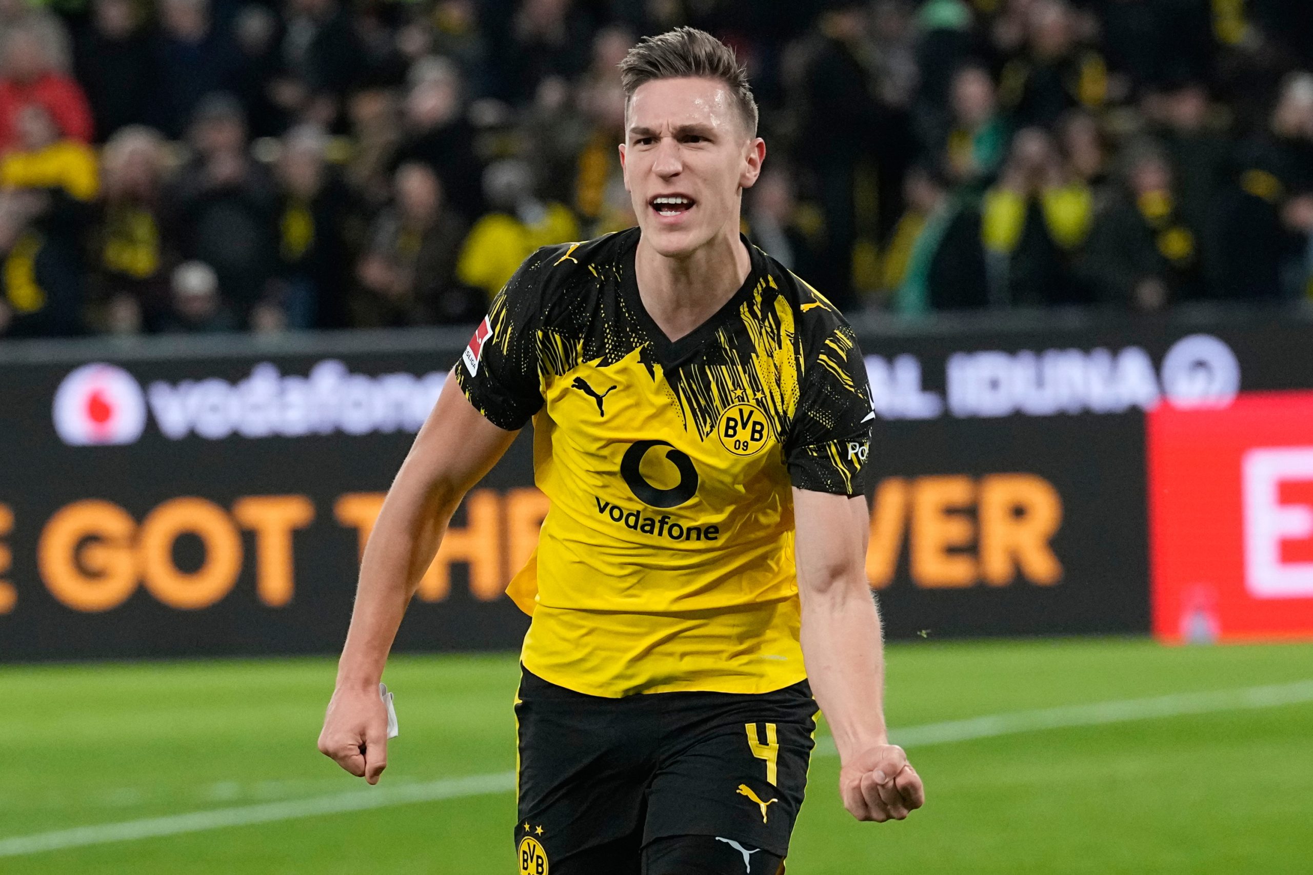 ¡Sorpresa en Dortmund! Schlotterbeck, el muro codiciado, elige el Signal Iduna Park hasta 2031