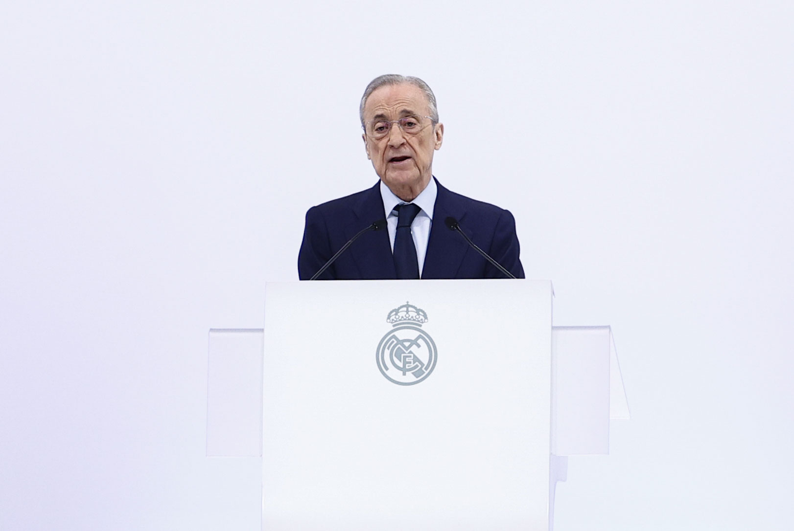 Real Madrid: El Corazón Blanco Late Más Fuerte en un Día de Reconocimiento y Futuro