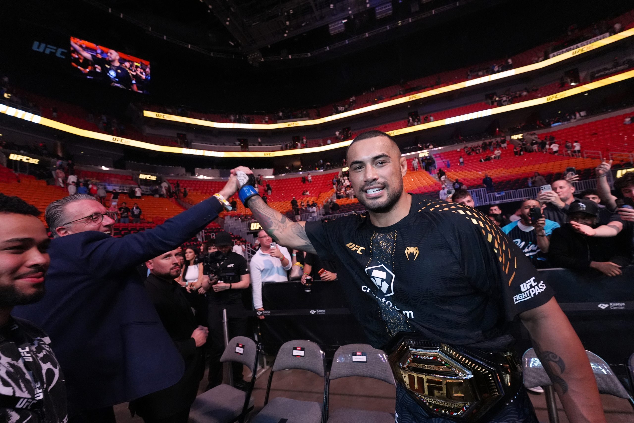 ¡El inesperado desenlace de Carlos Ulberg tras conquistar el título de UFC!