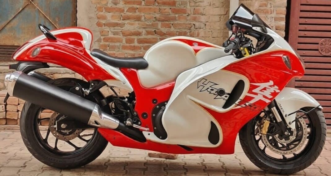 Réplicas de Sueños: La Fascinante Industria de Copias de Motos en India
